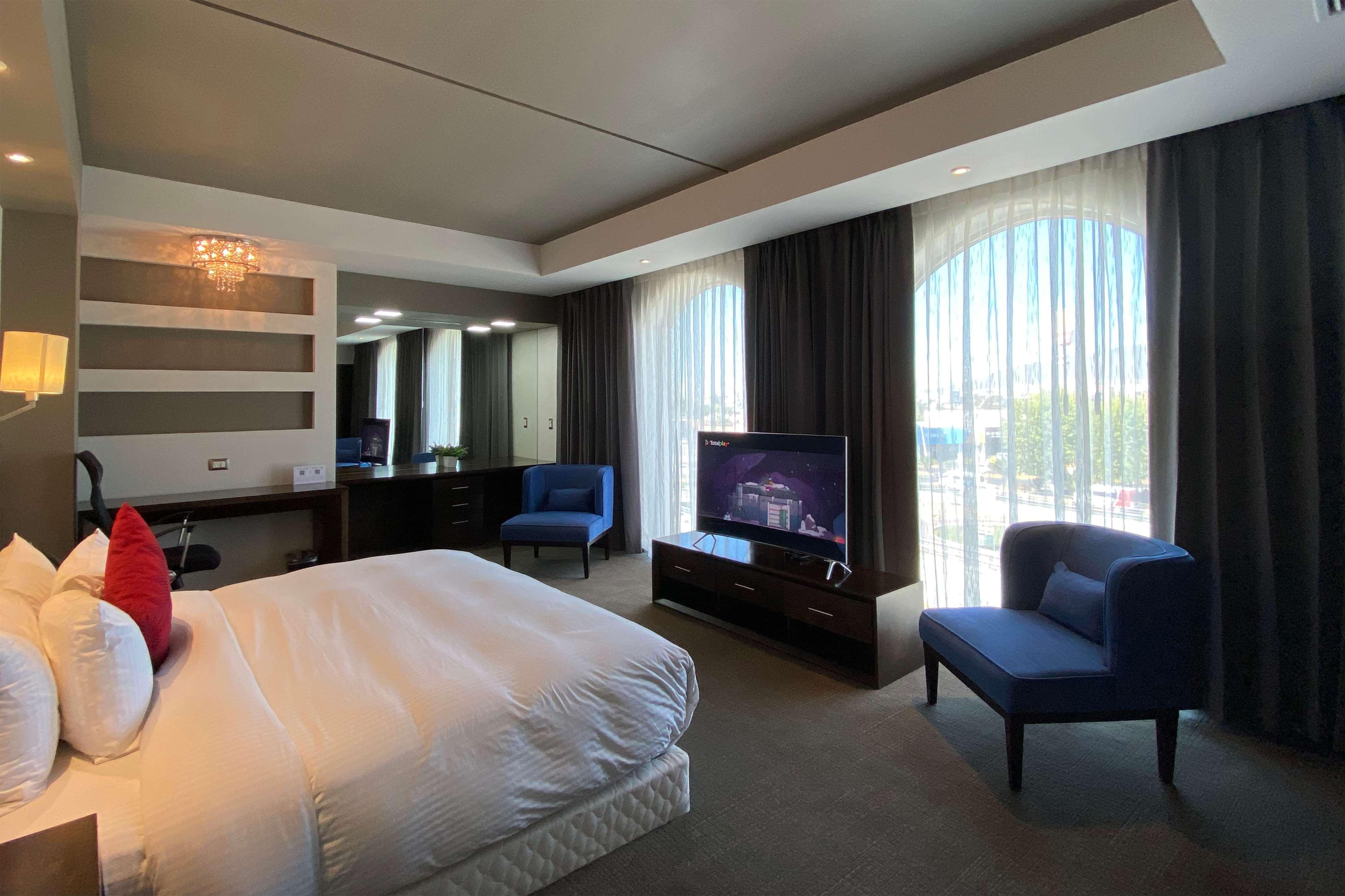 Suite King Bed Non Smoking