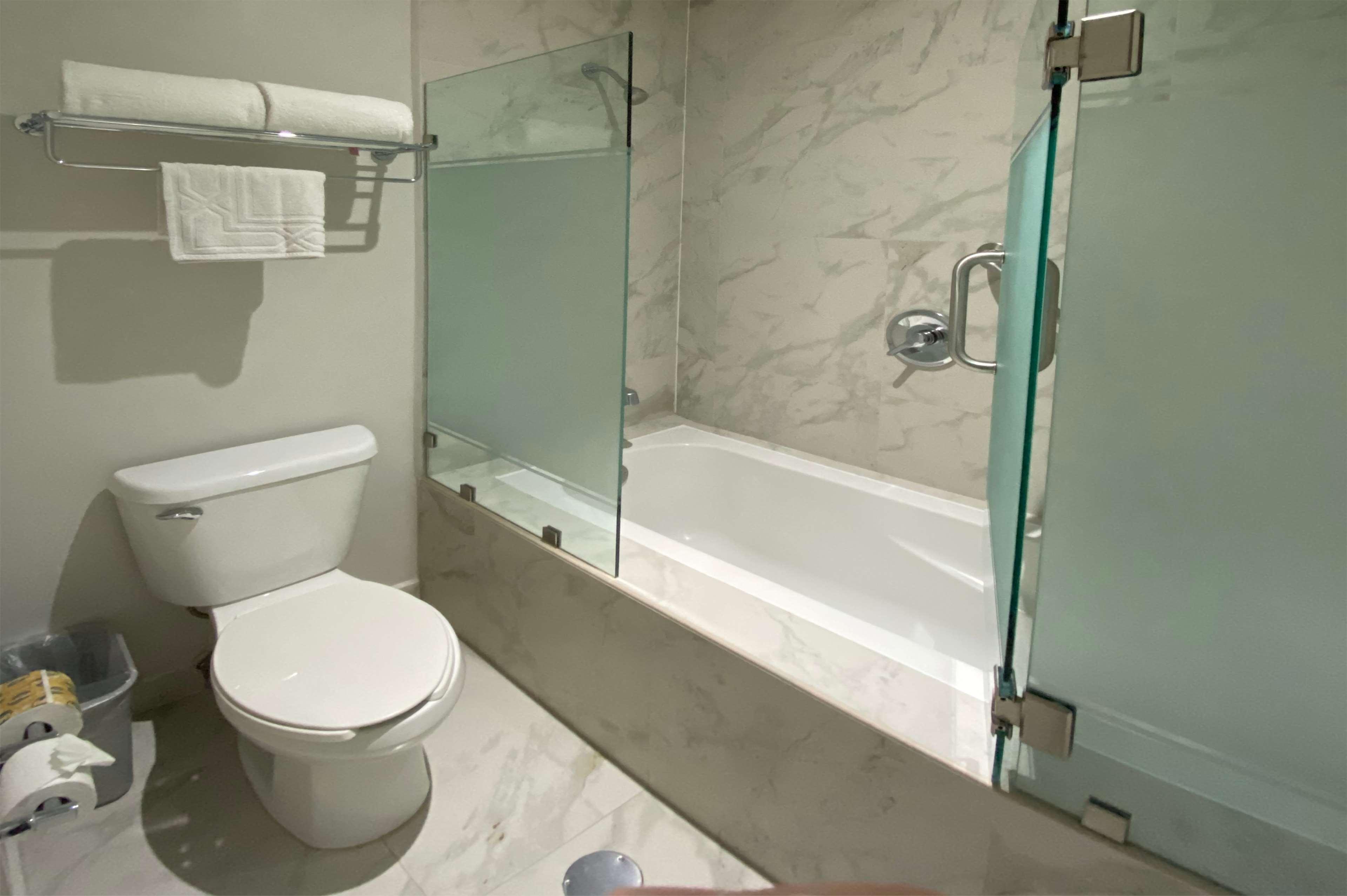 Junior Suite King Bed Non Smoking