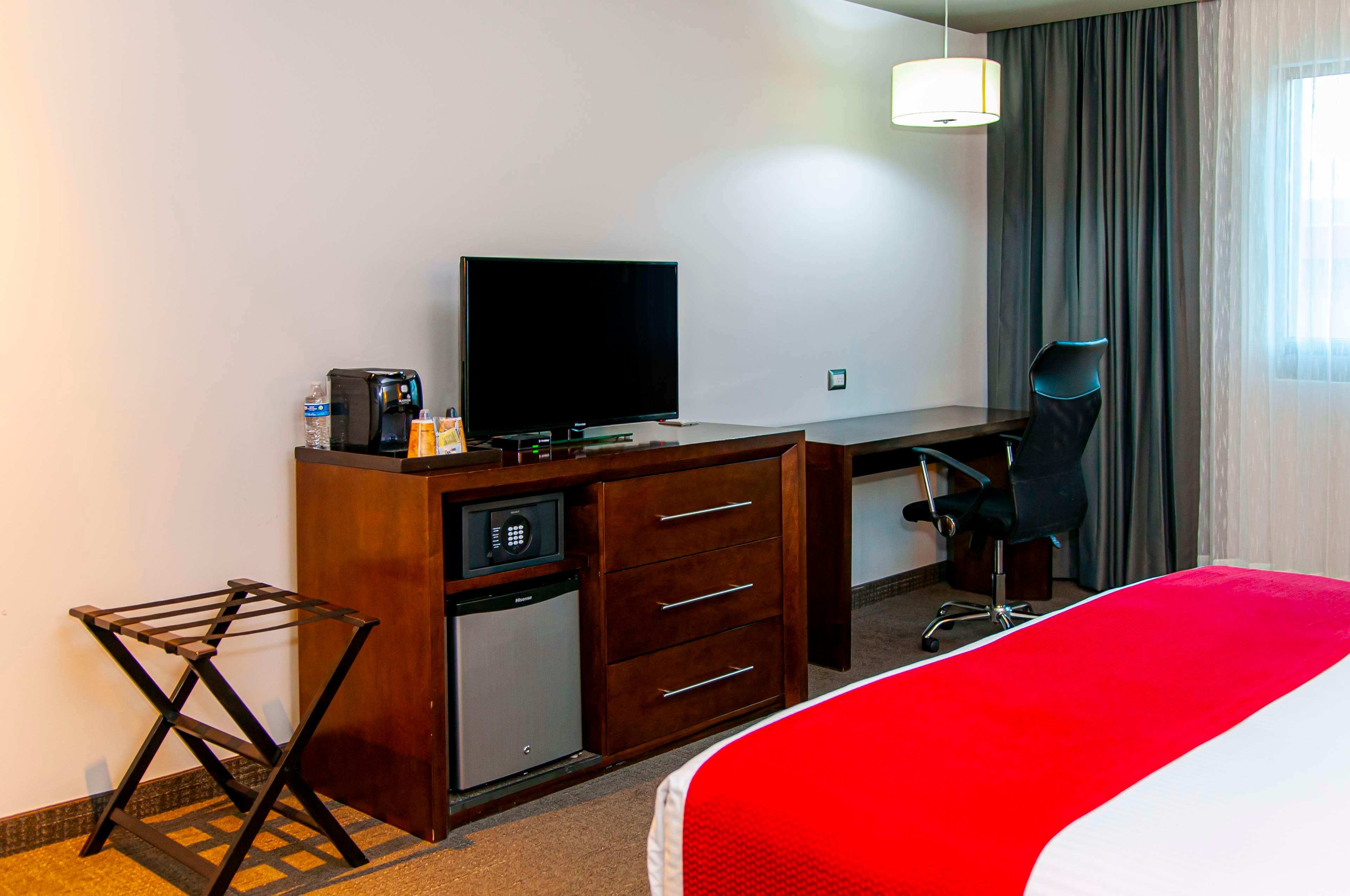 Quadruple Two Queen Beds