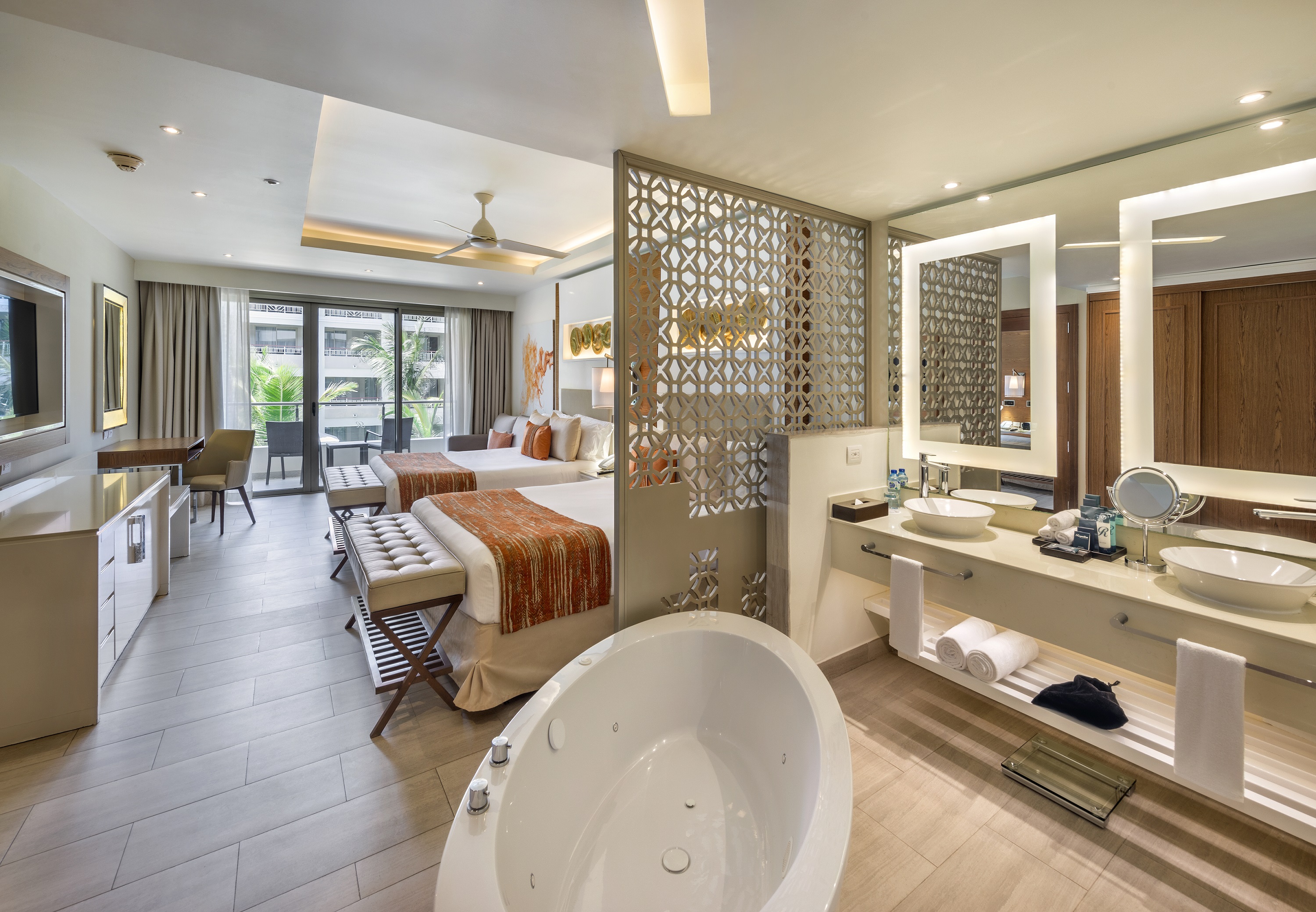 Junior Suite Accessible