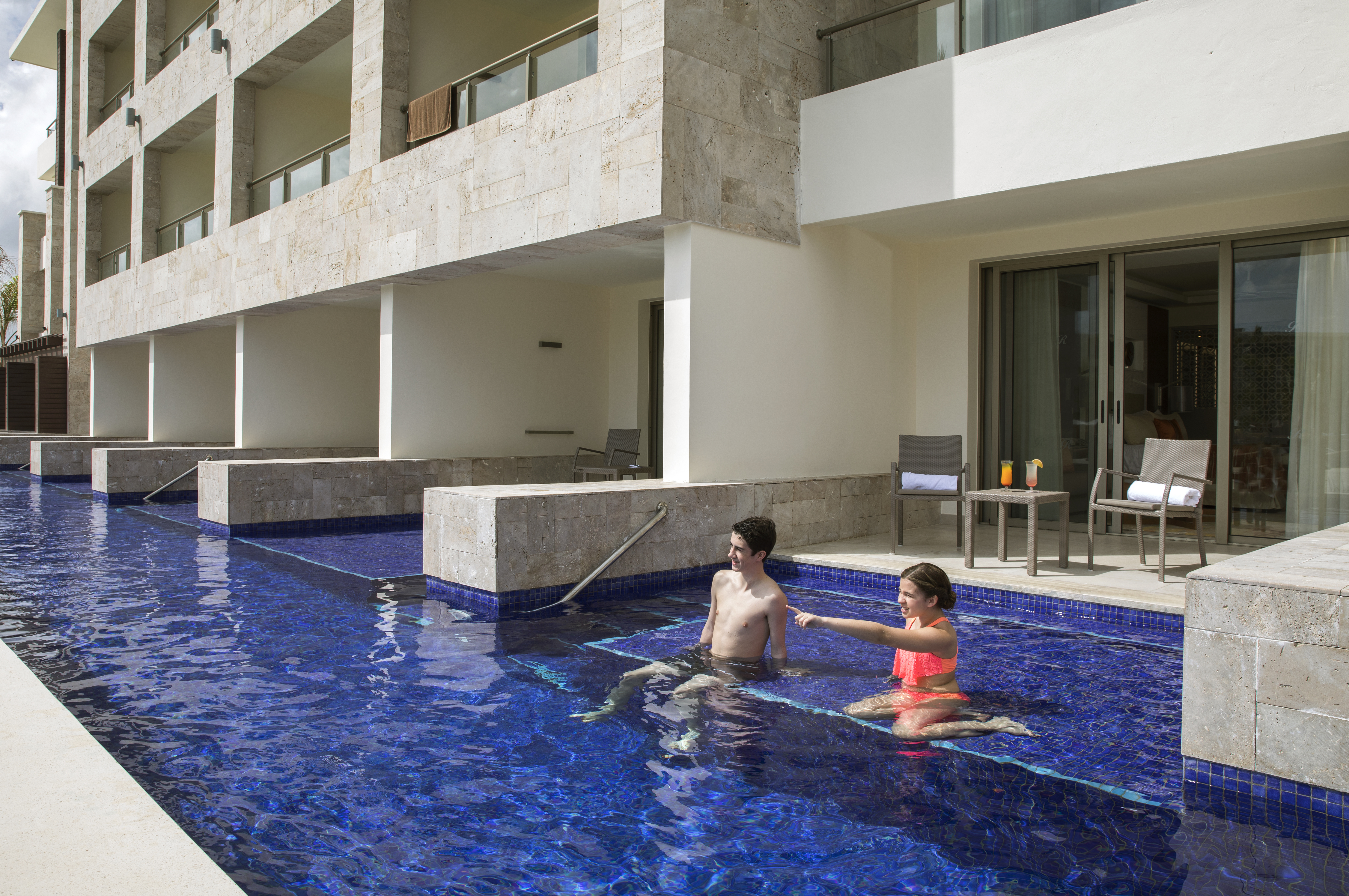 Junior Suite Deluxe Pool View