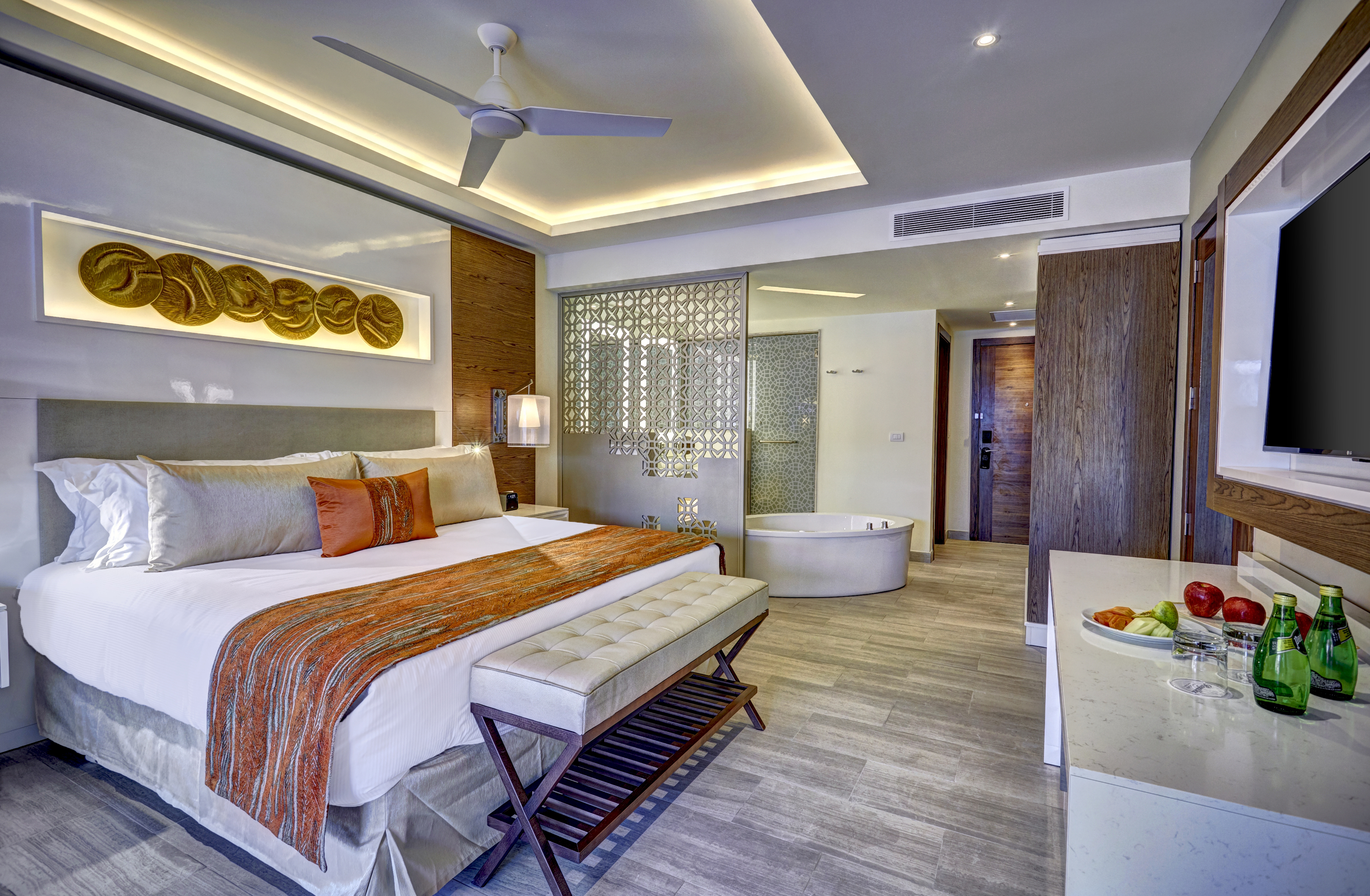 Junior Suite Deluxe Pool View