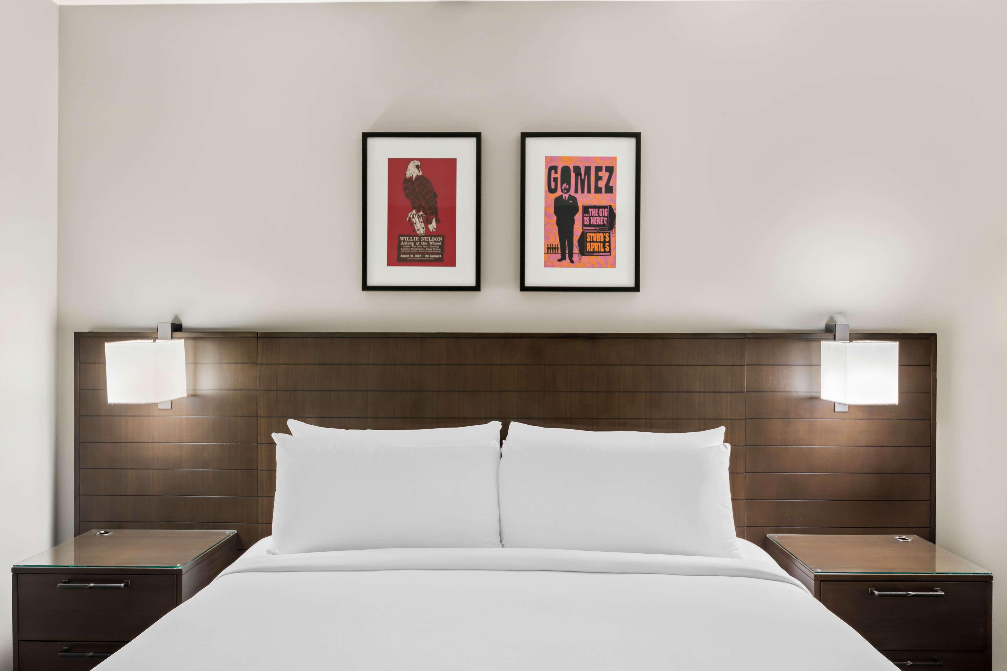 Double Deluxe King Bed