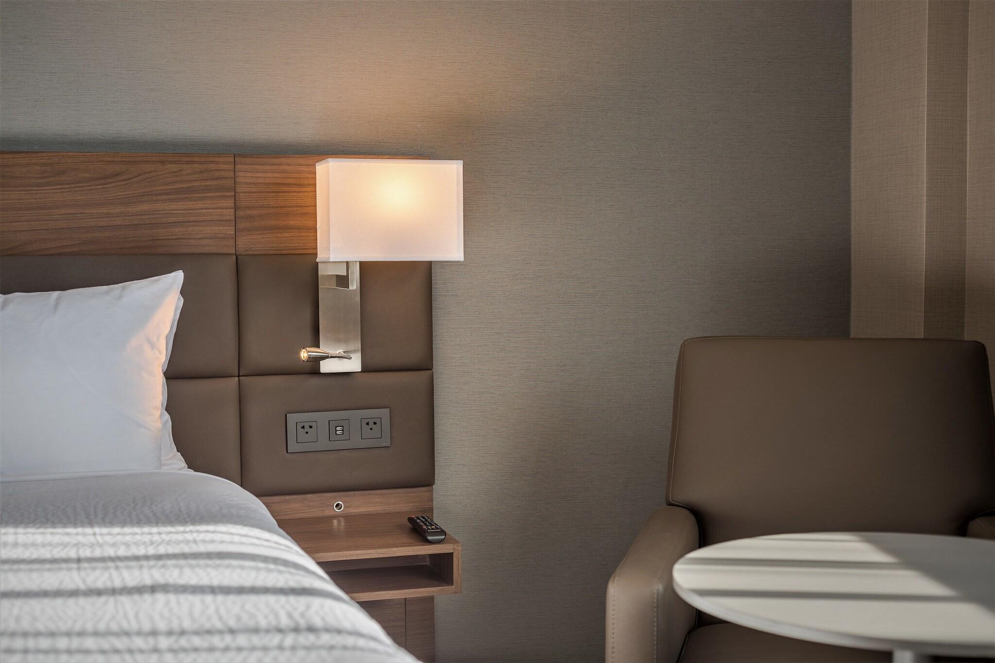 Double City View King Bed