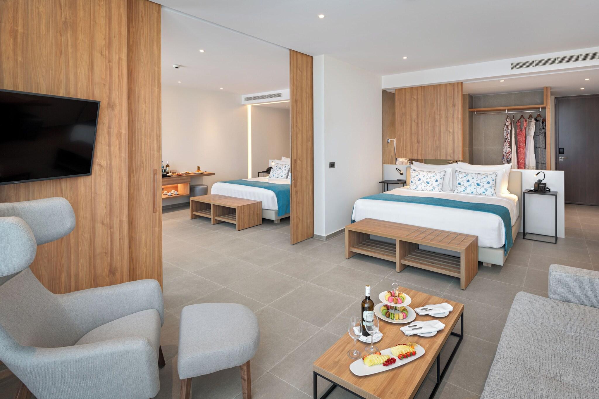 Suite with Private Pool