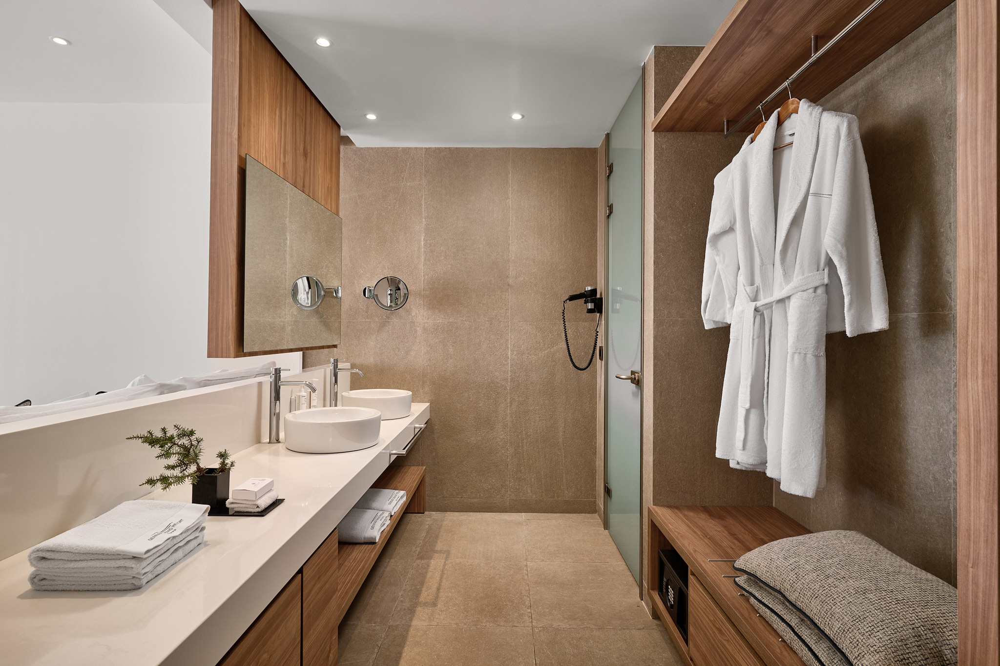 Junior Suite Beach Front