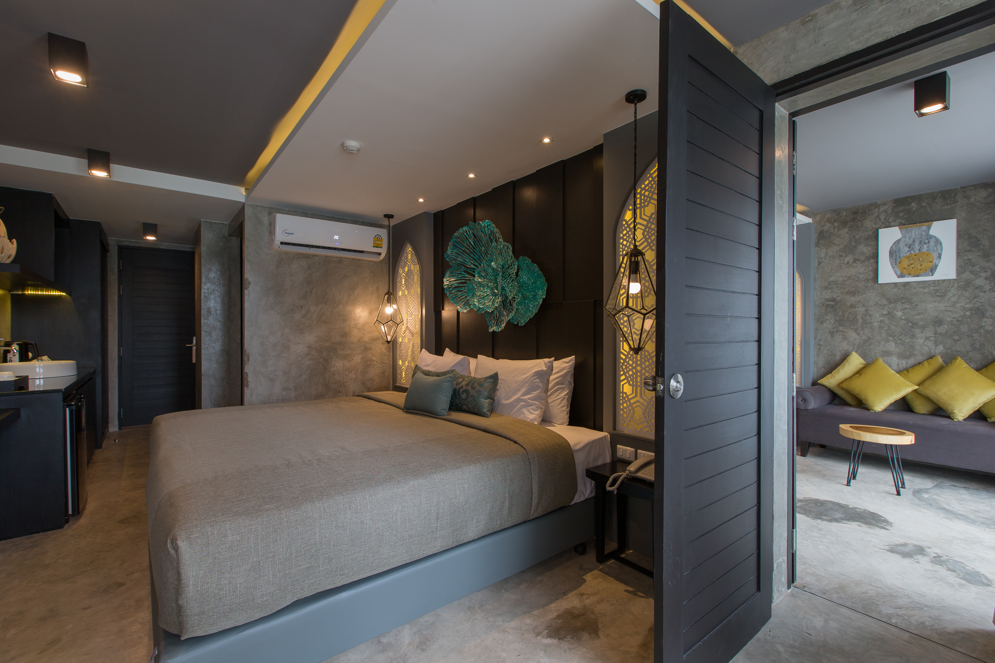 Studio Connecting Room