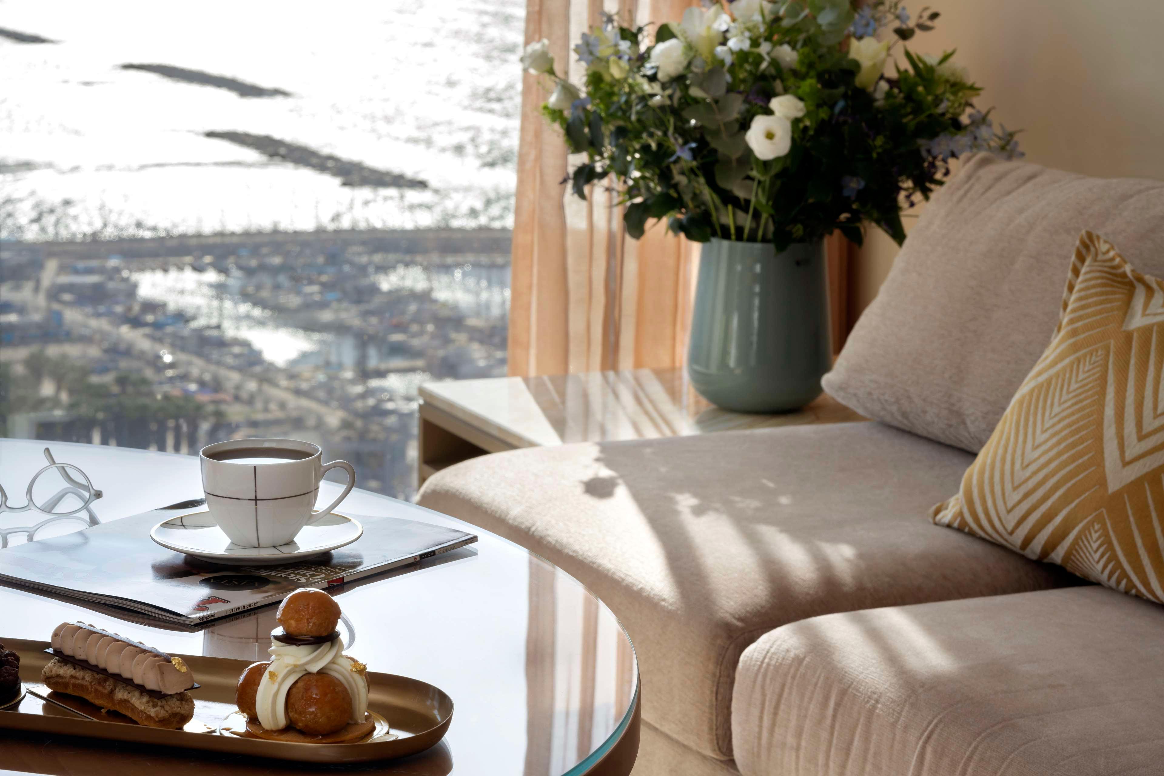 Double Sea View King Bed