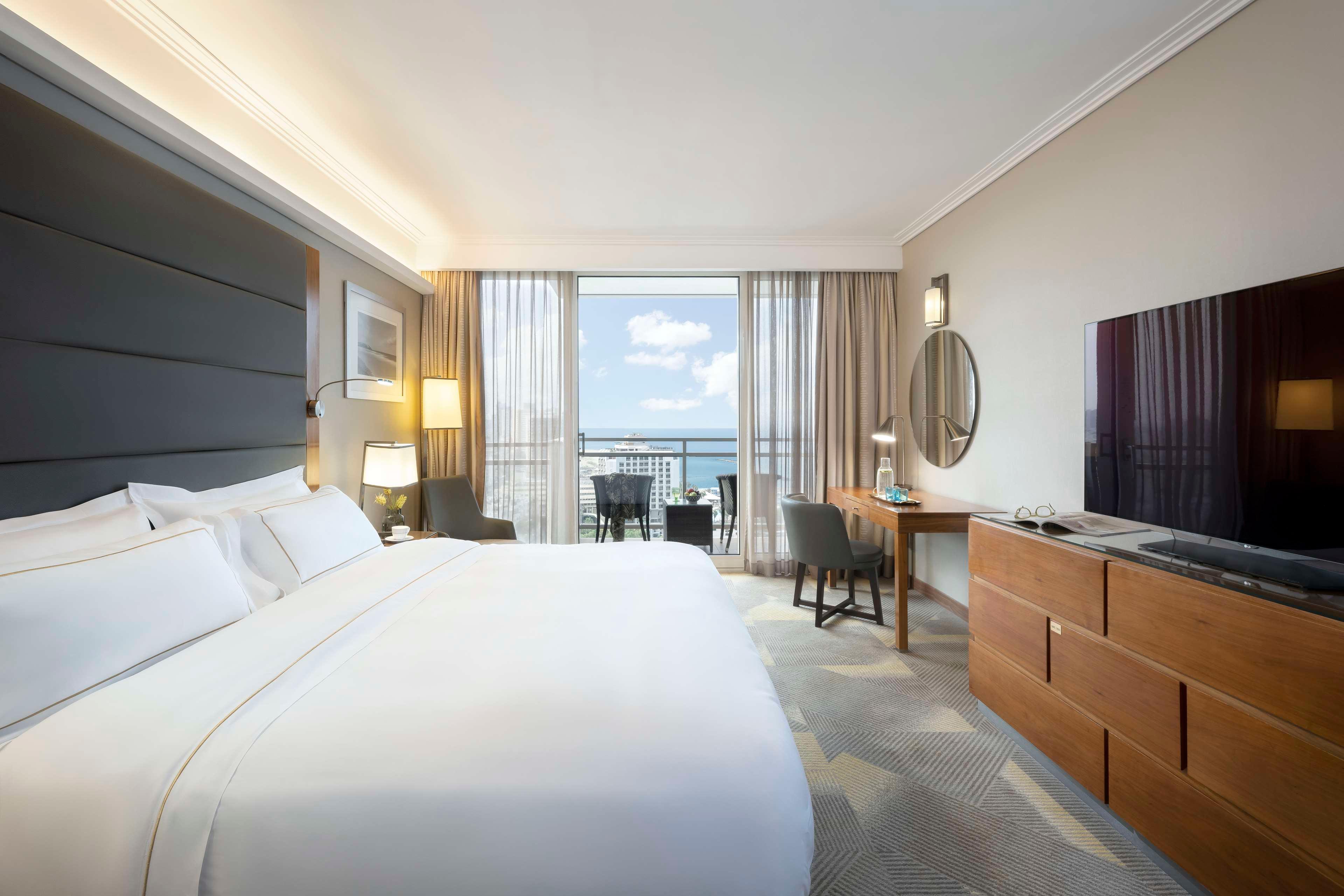 Twin Sea View with Balcony