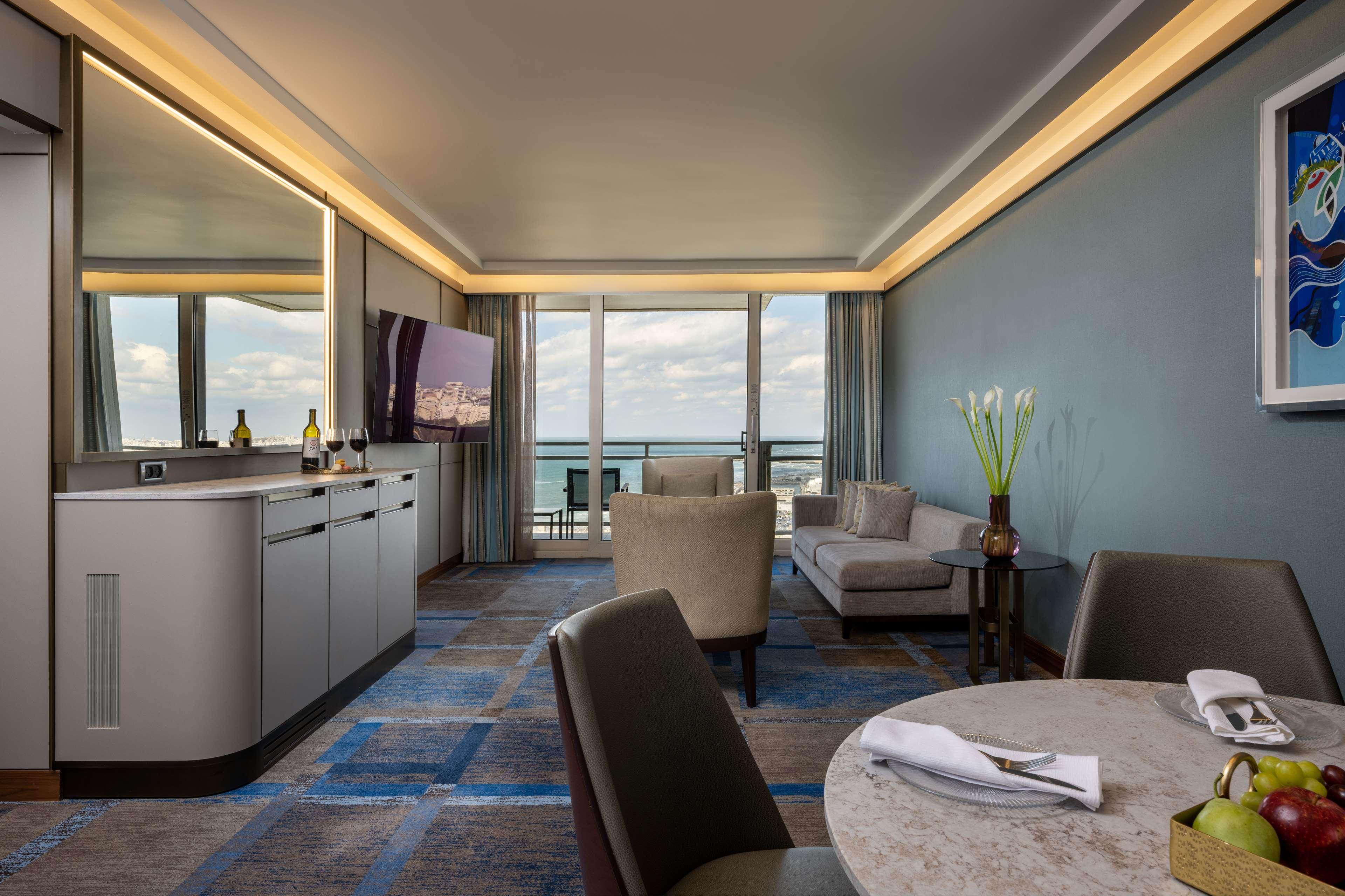 Twin Sea View with Balcony