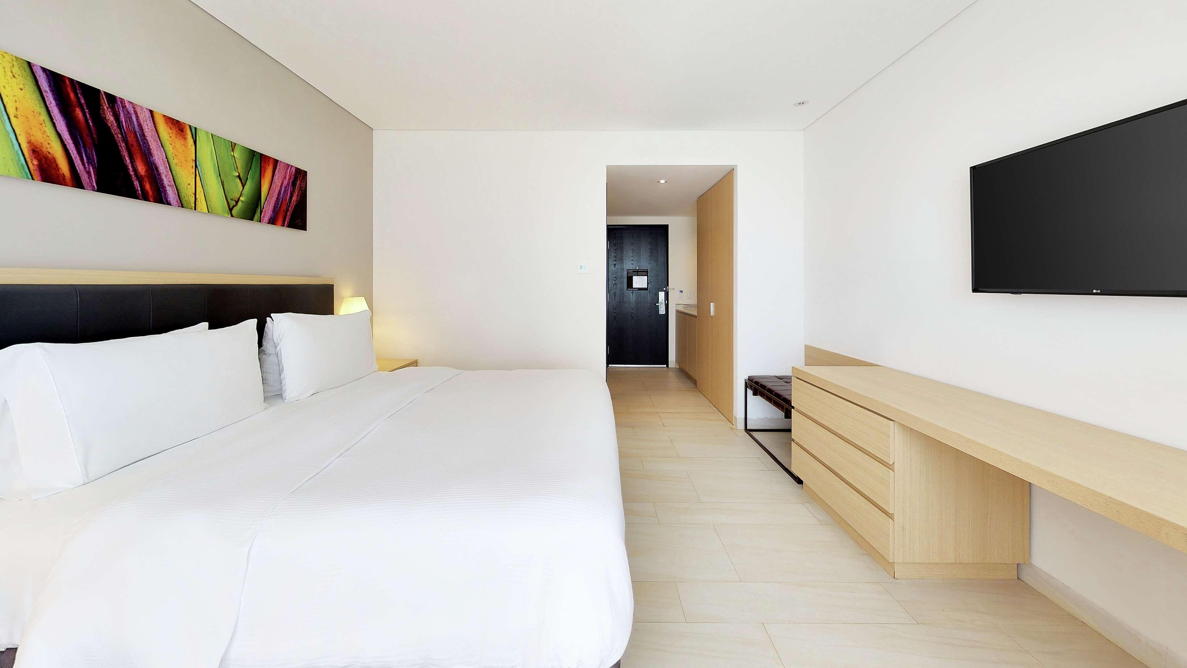 Double King Size Bed