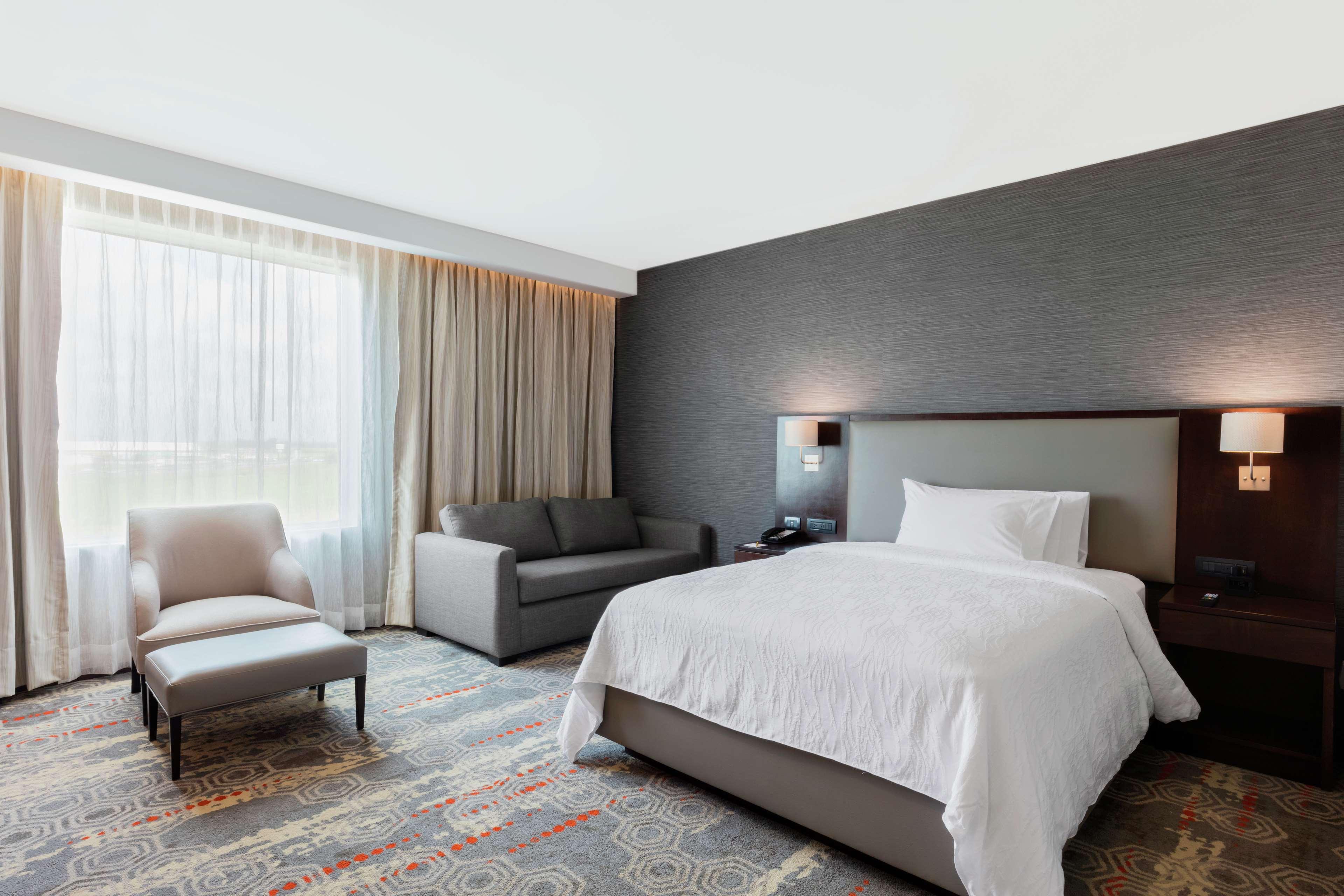 Suite King Bed One Bedroom 