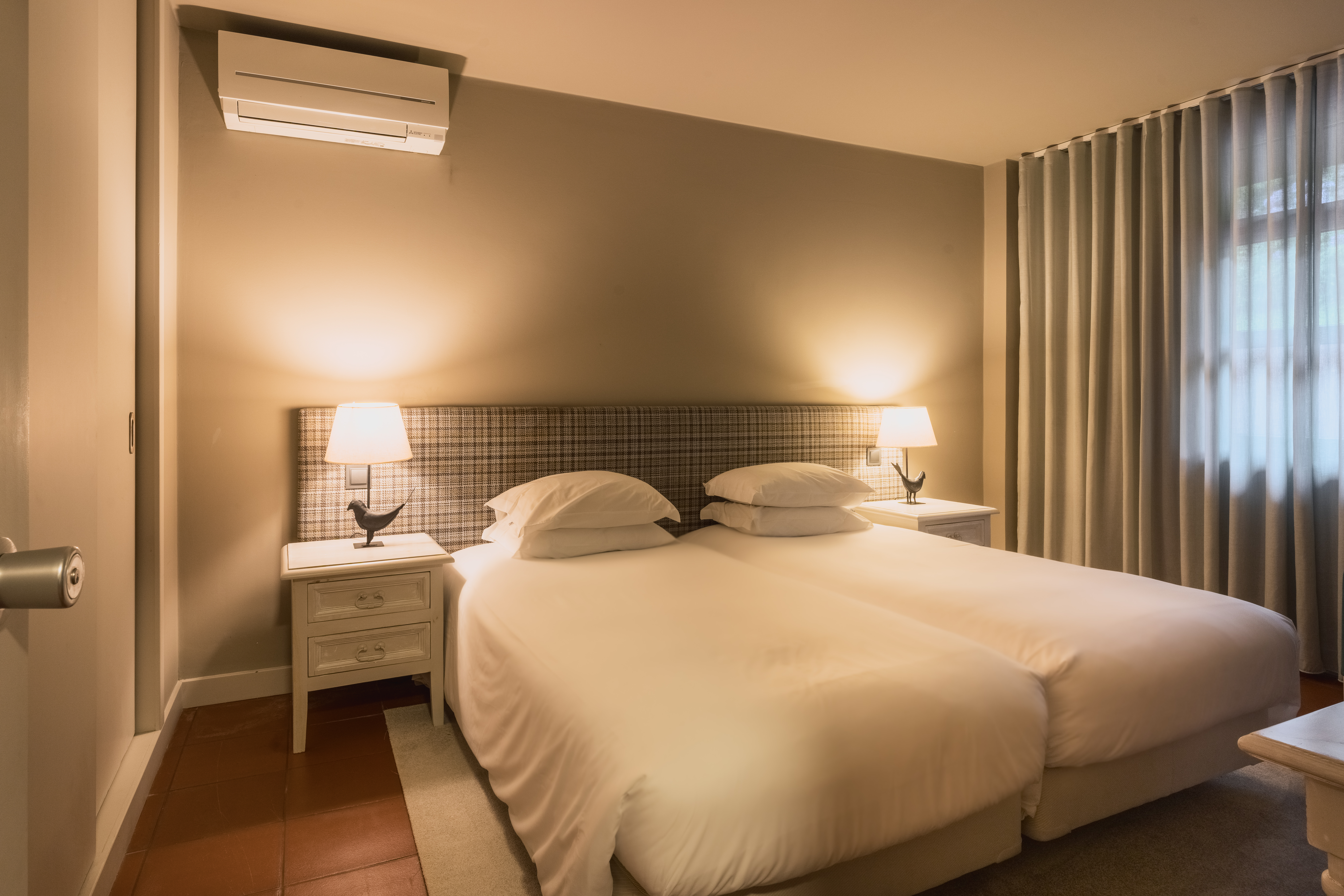 Double or Twin Standard