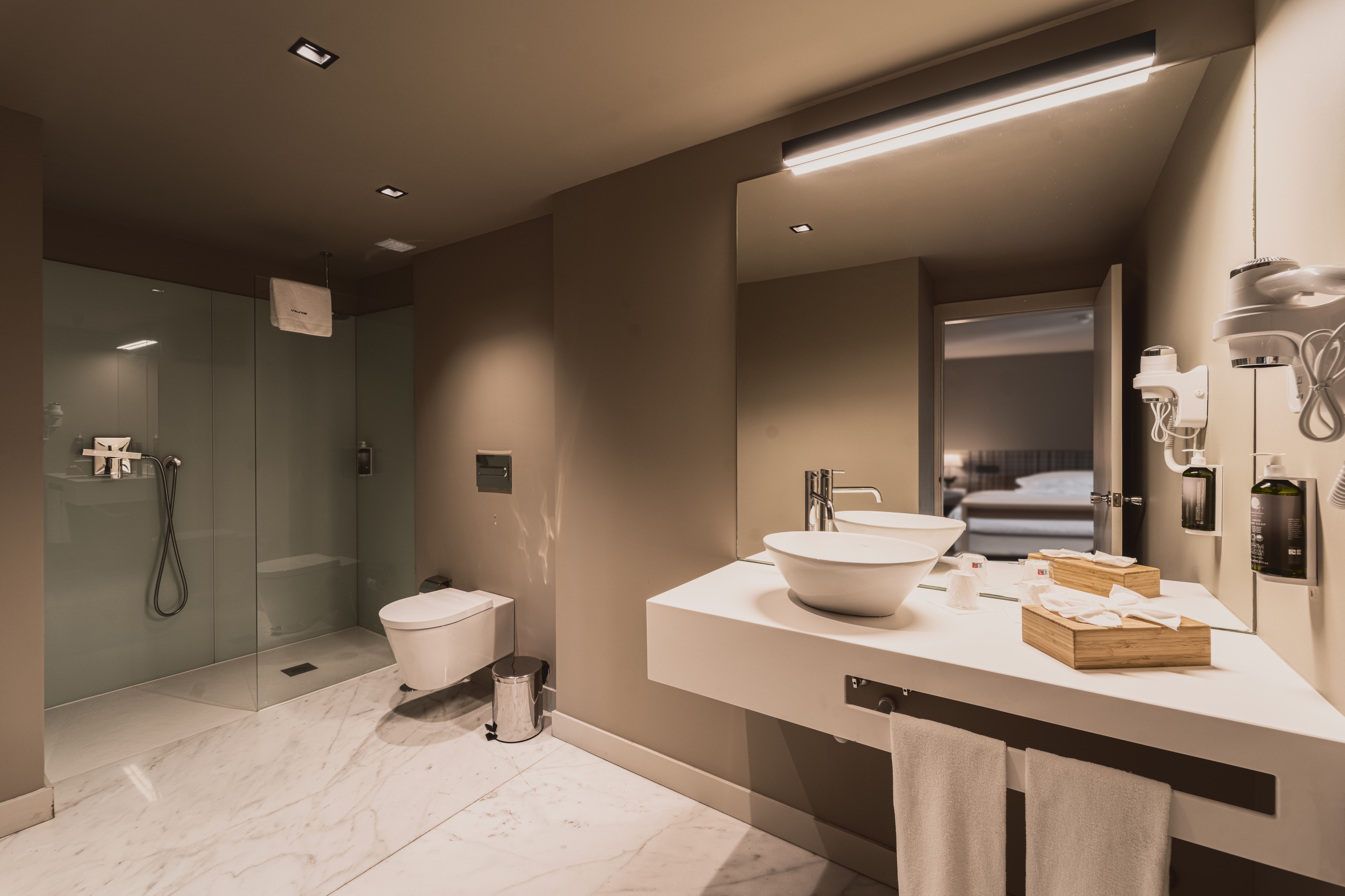 Double or Twin Standard