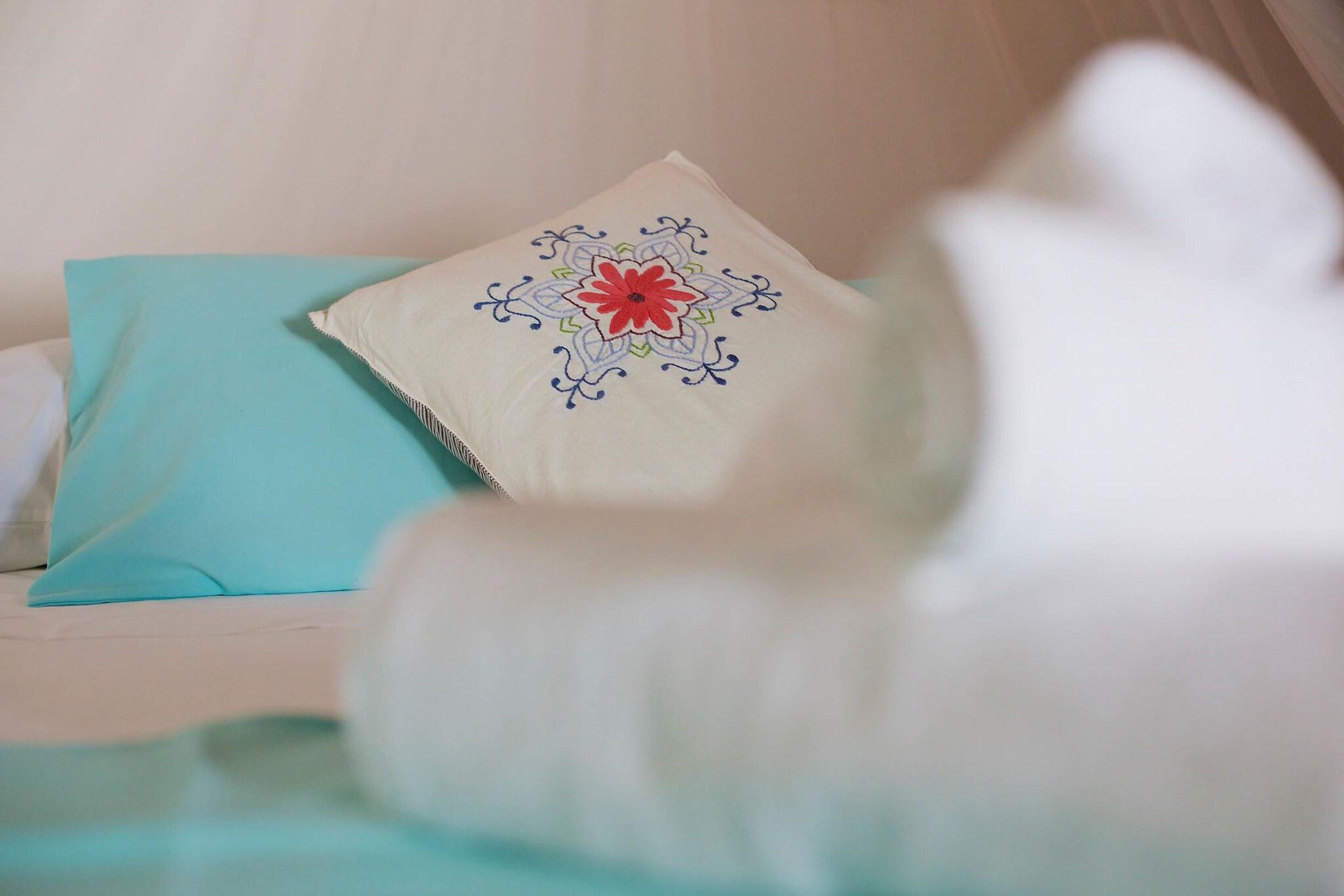 Double Queen Size Bed