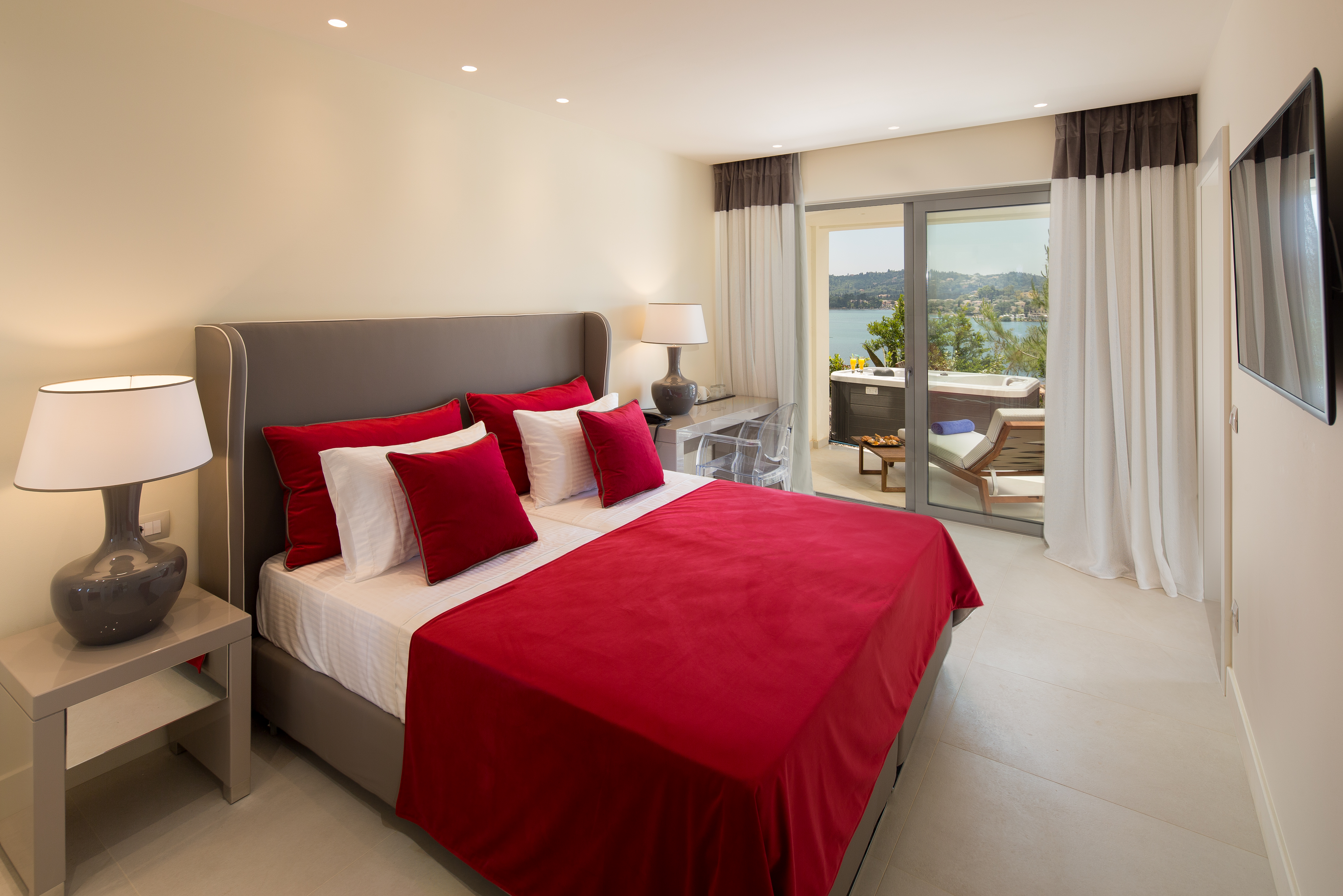 Bungalow with Jacuzzi