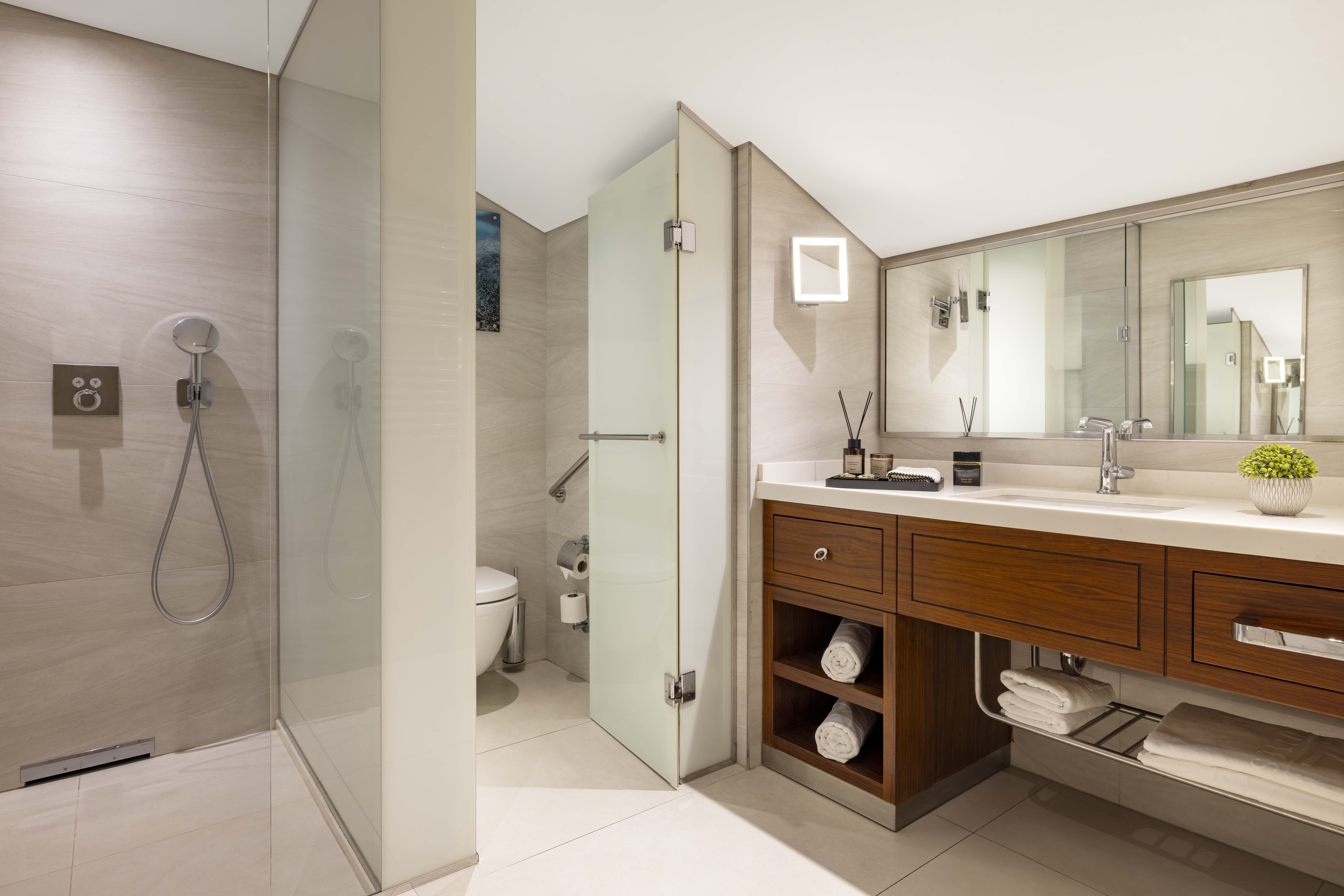 Suite Two Bedrooms with Terrace