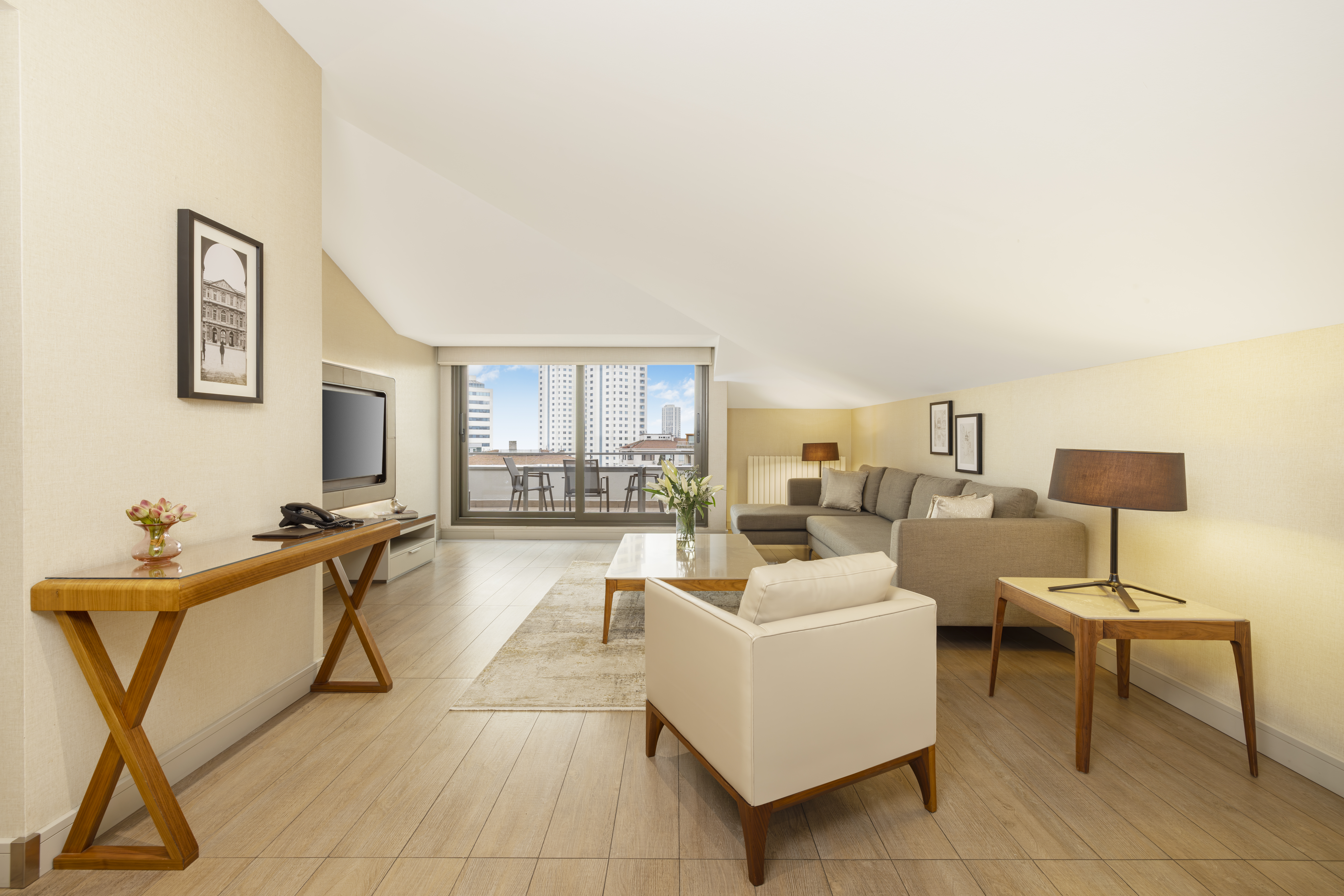 Suite Two Bedrooms with Terrace