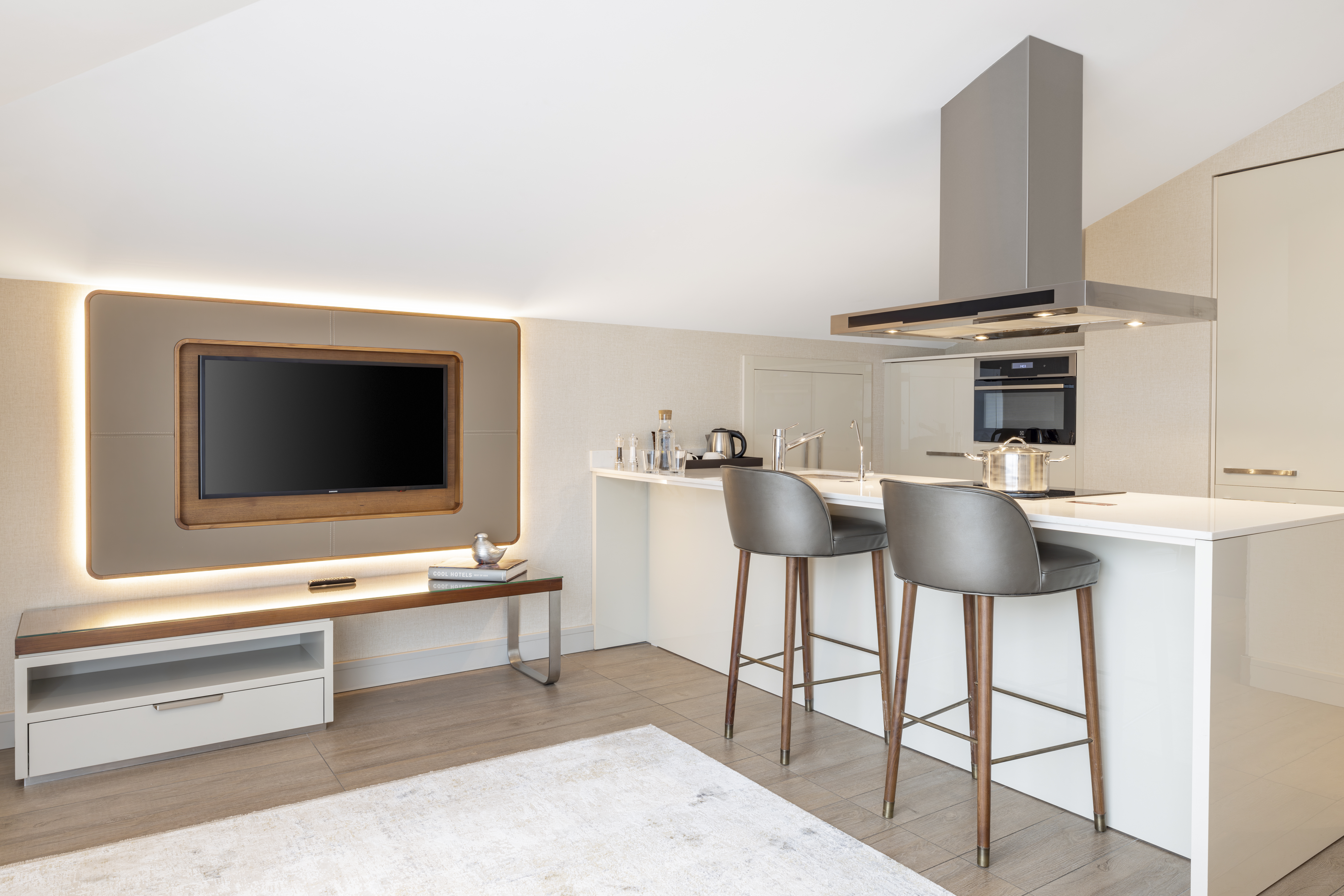 Suite Two Bedrooms with Terrace