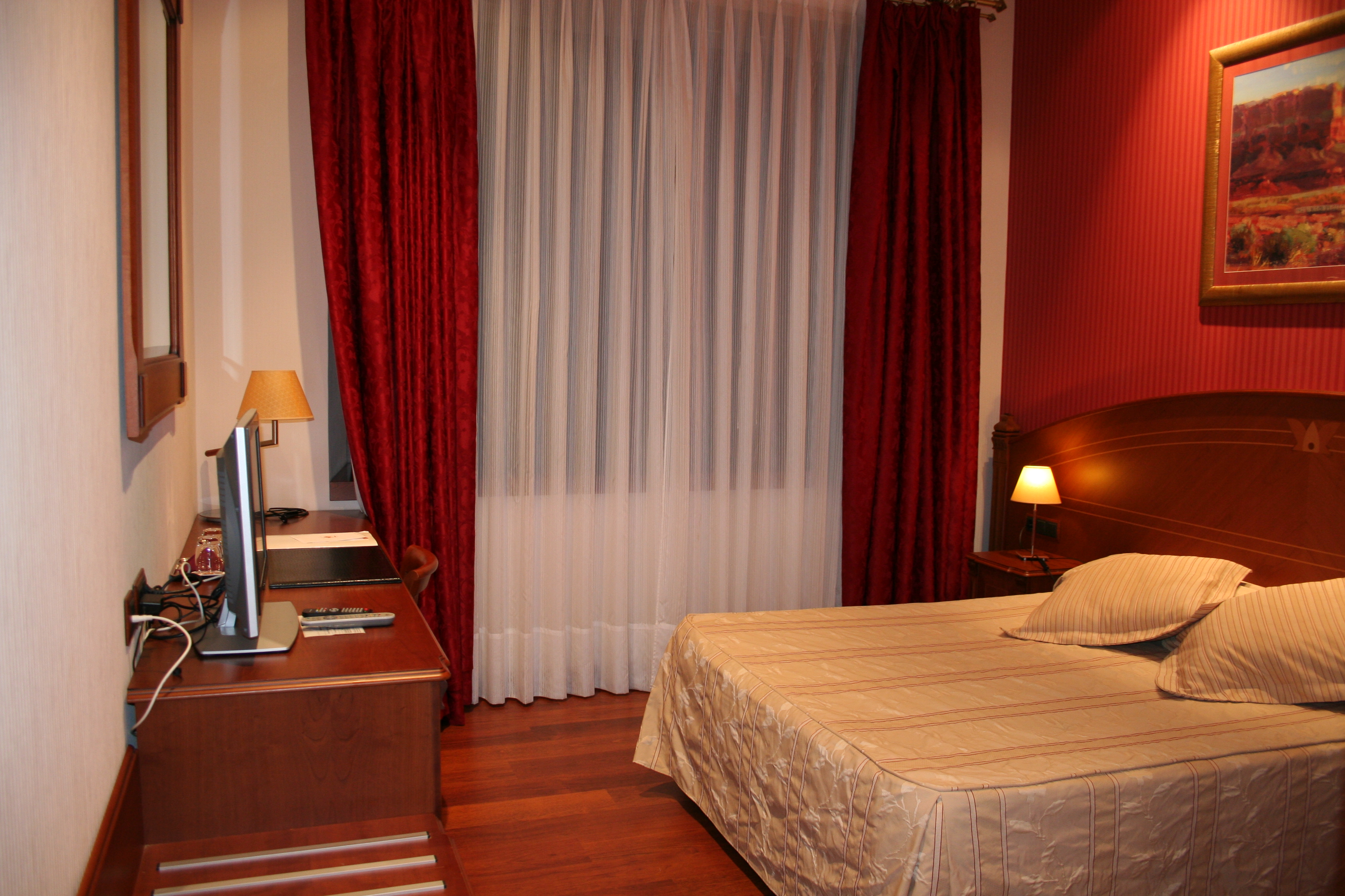 Double or Twin Standard