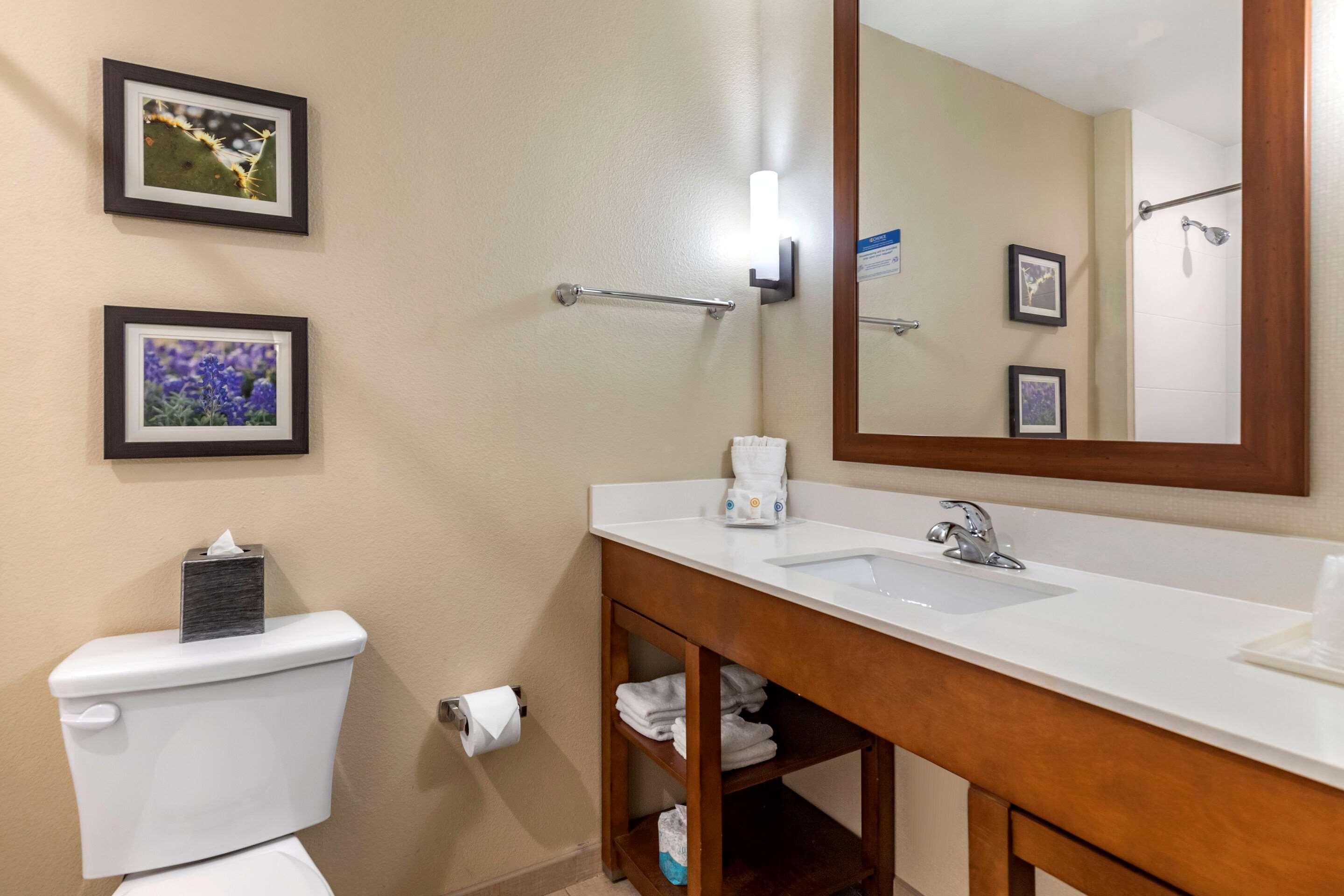 Suite Two Queen Beds