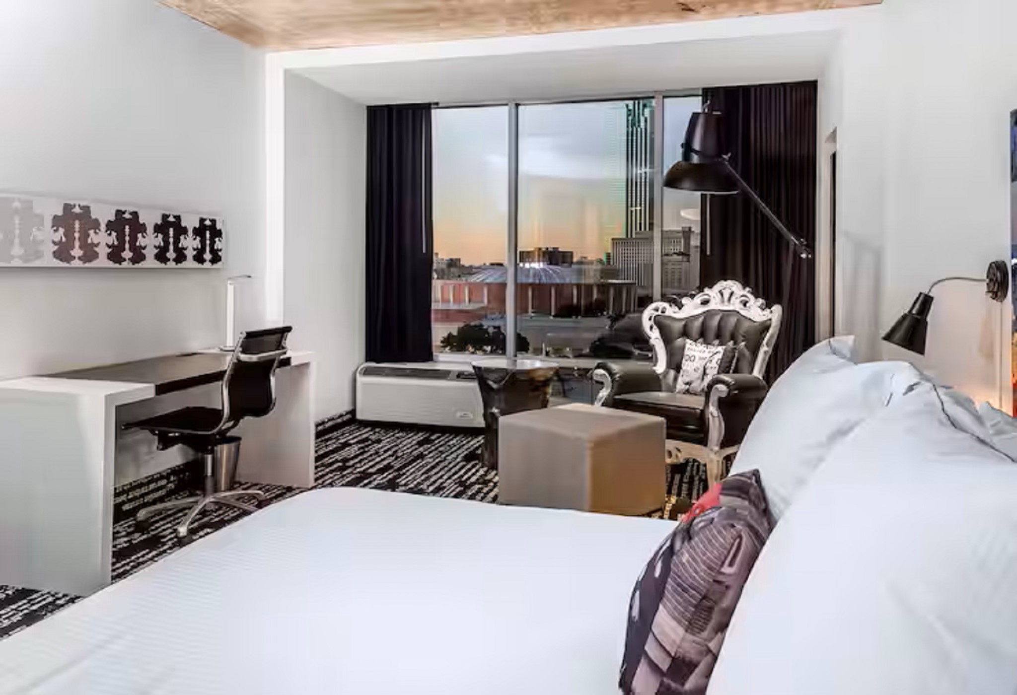 Double Accessible King Size Bed