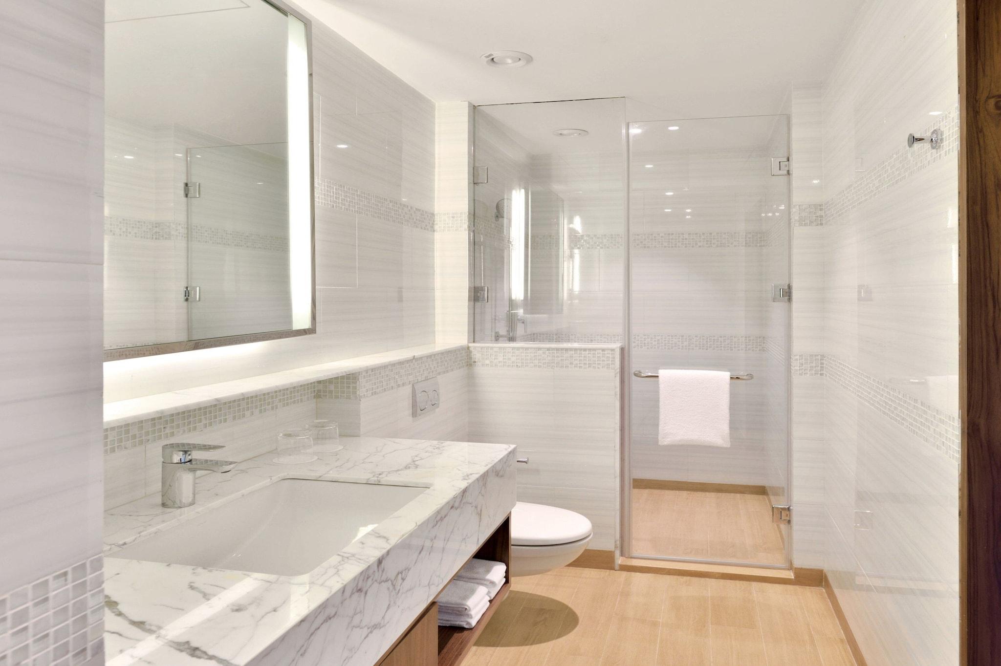 Double Queen Size Bed