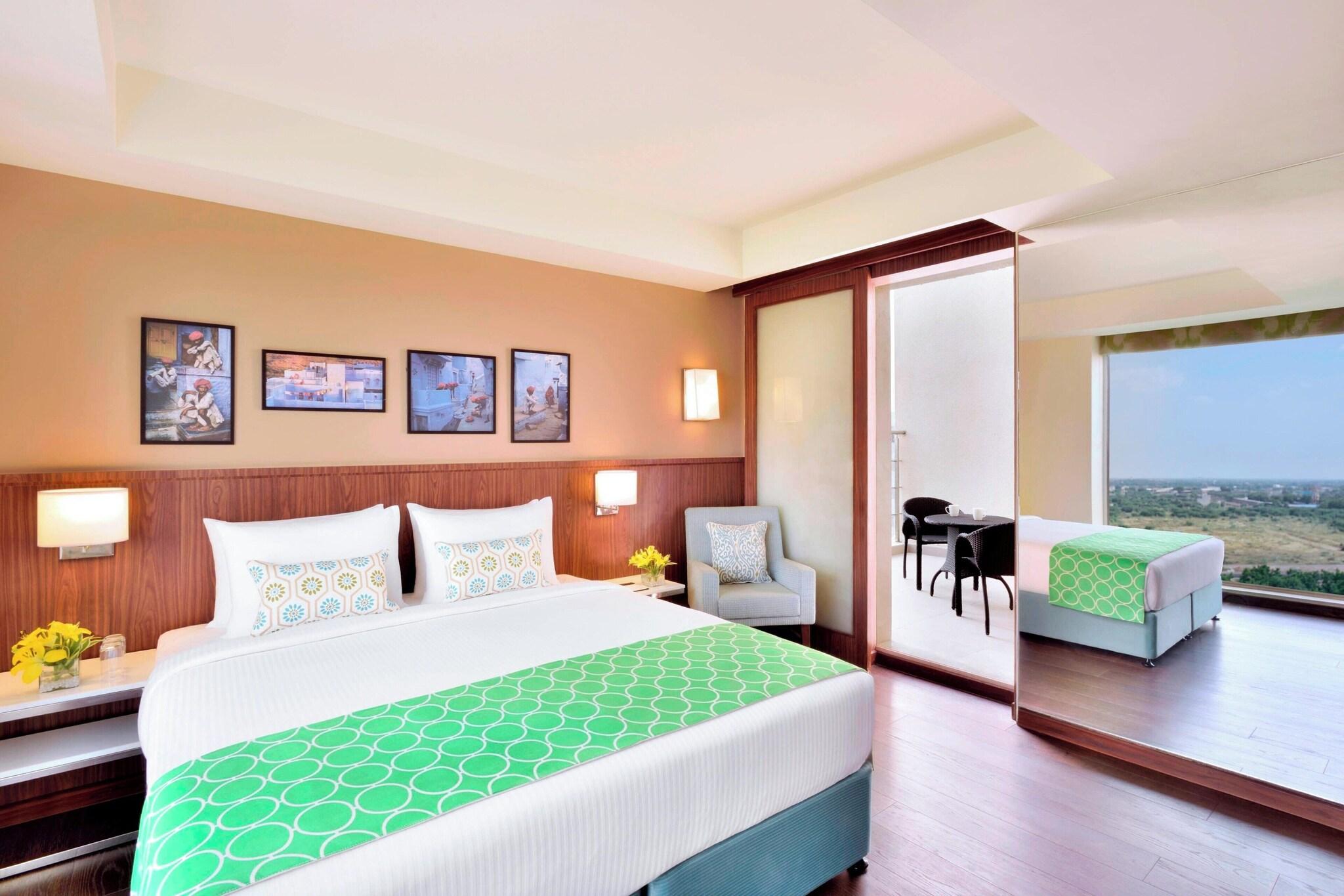 Suite City View King Bed