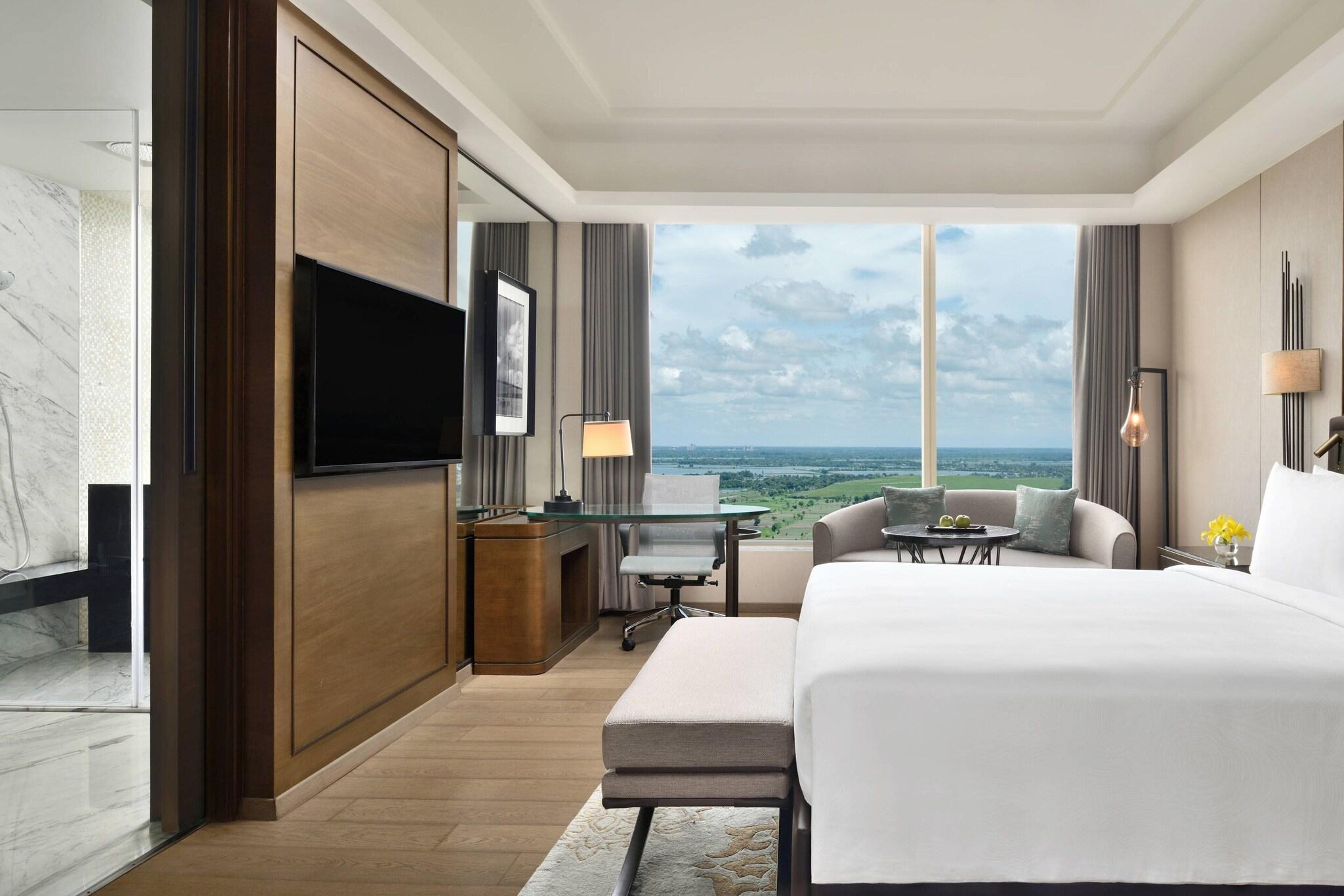 Double Executive King Bed