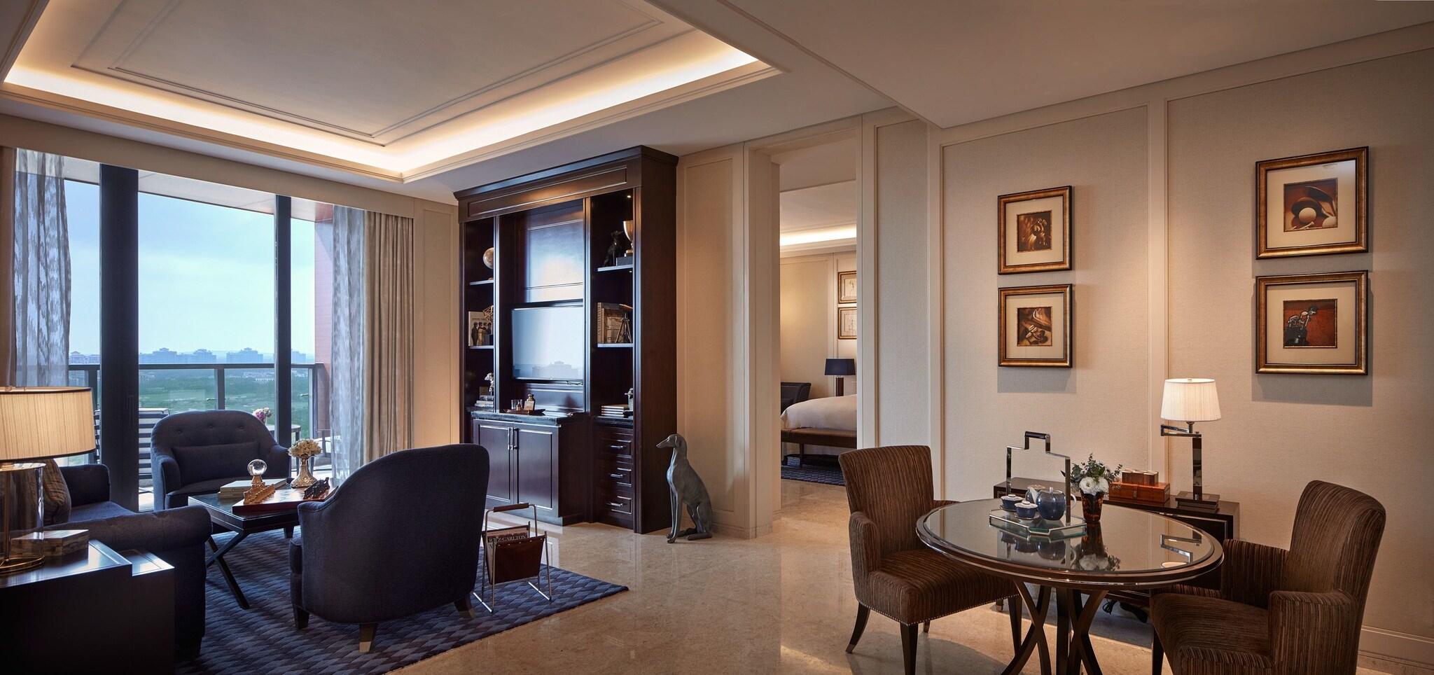 Suite King Bed One Bedroom 