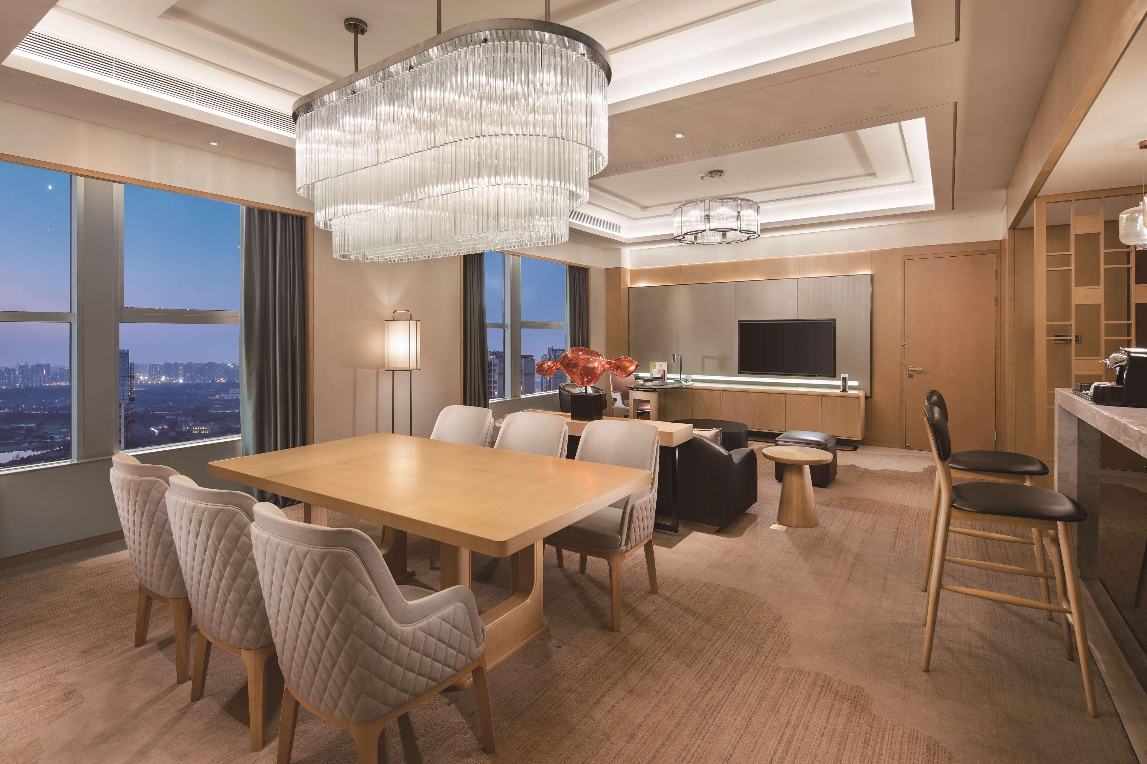 Suite Executive King Bed