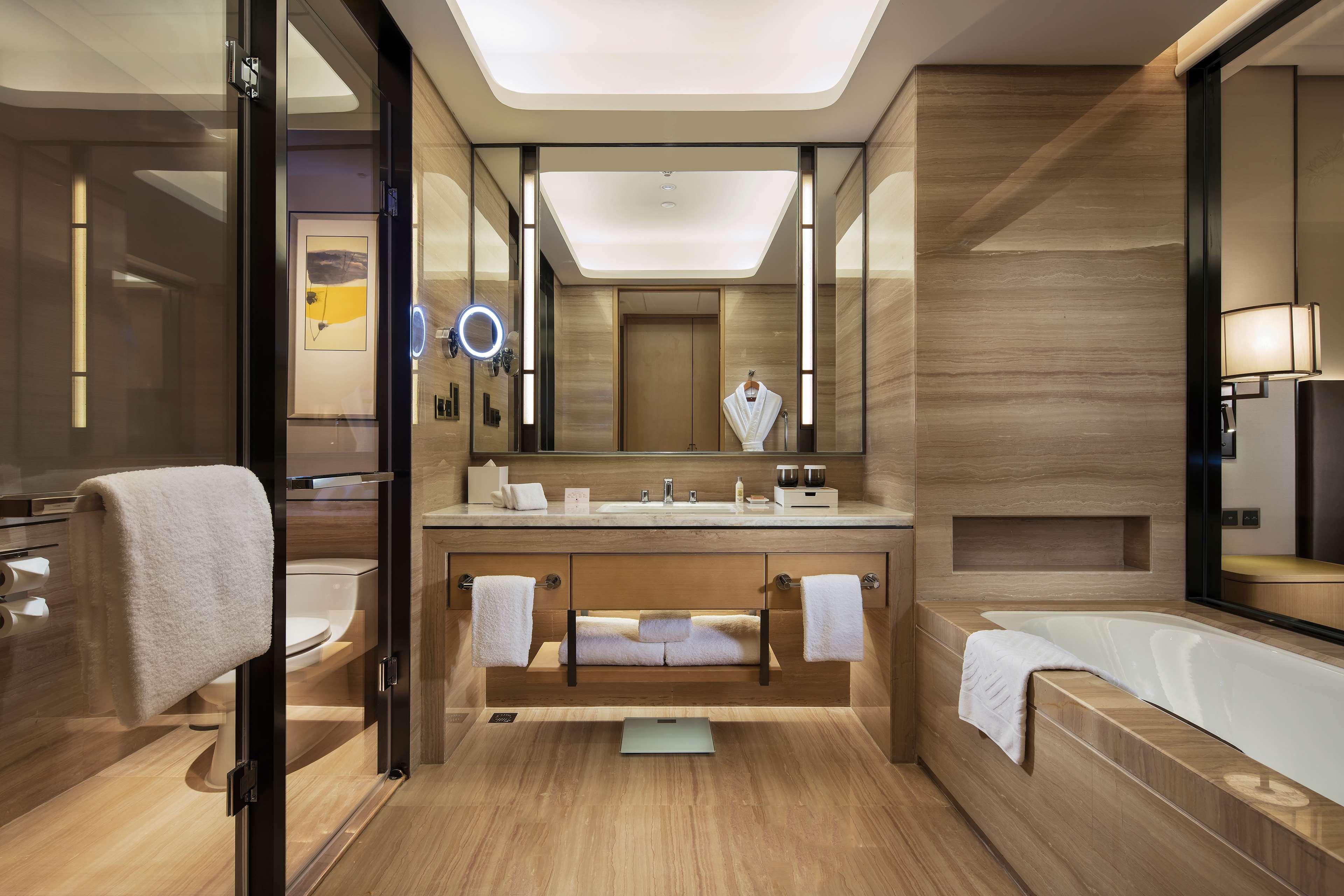 Double Executive King Bed