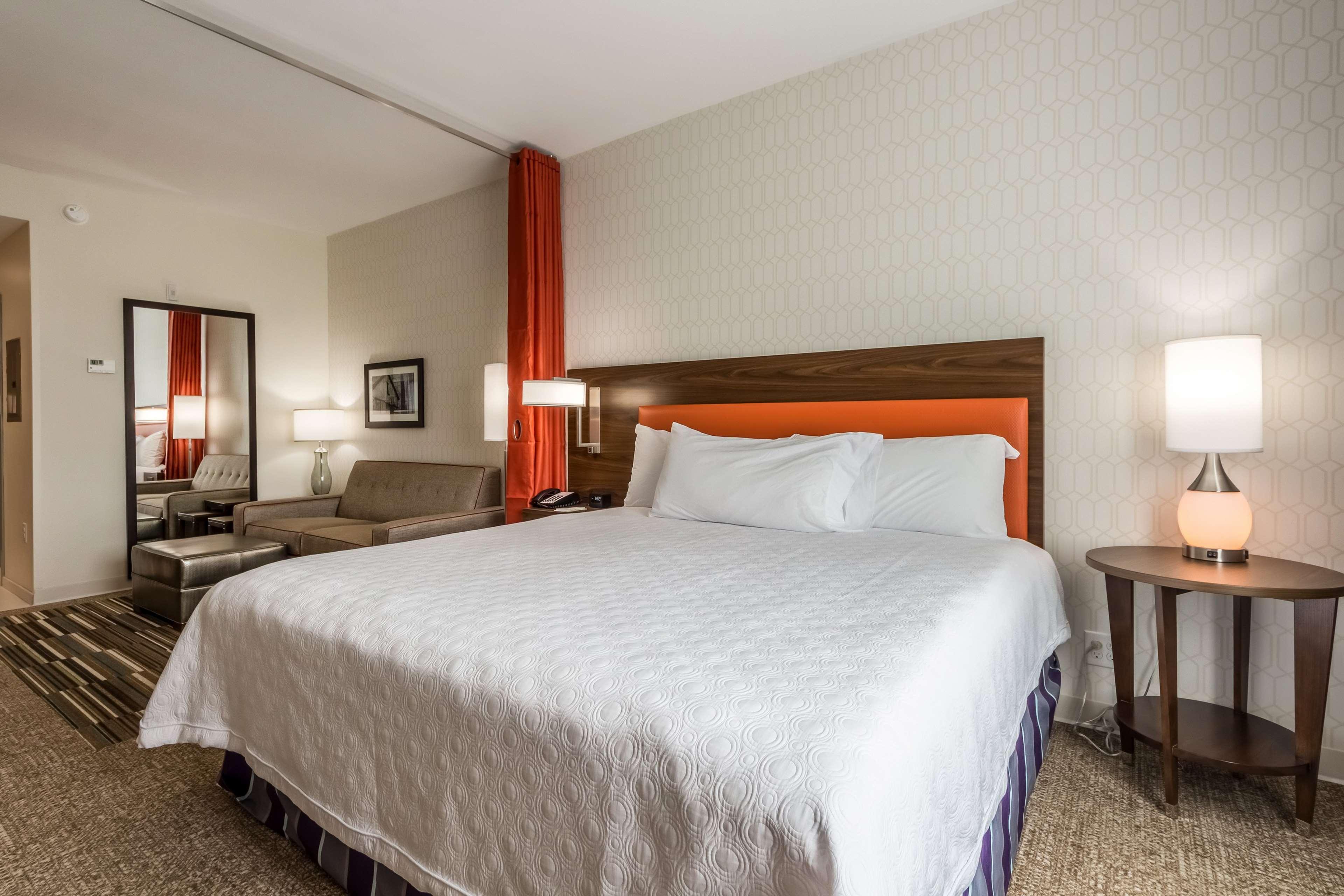 Studio King Size Bed