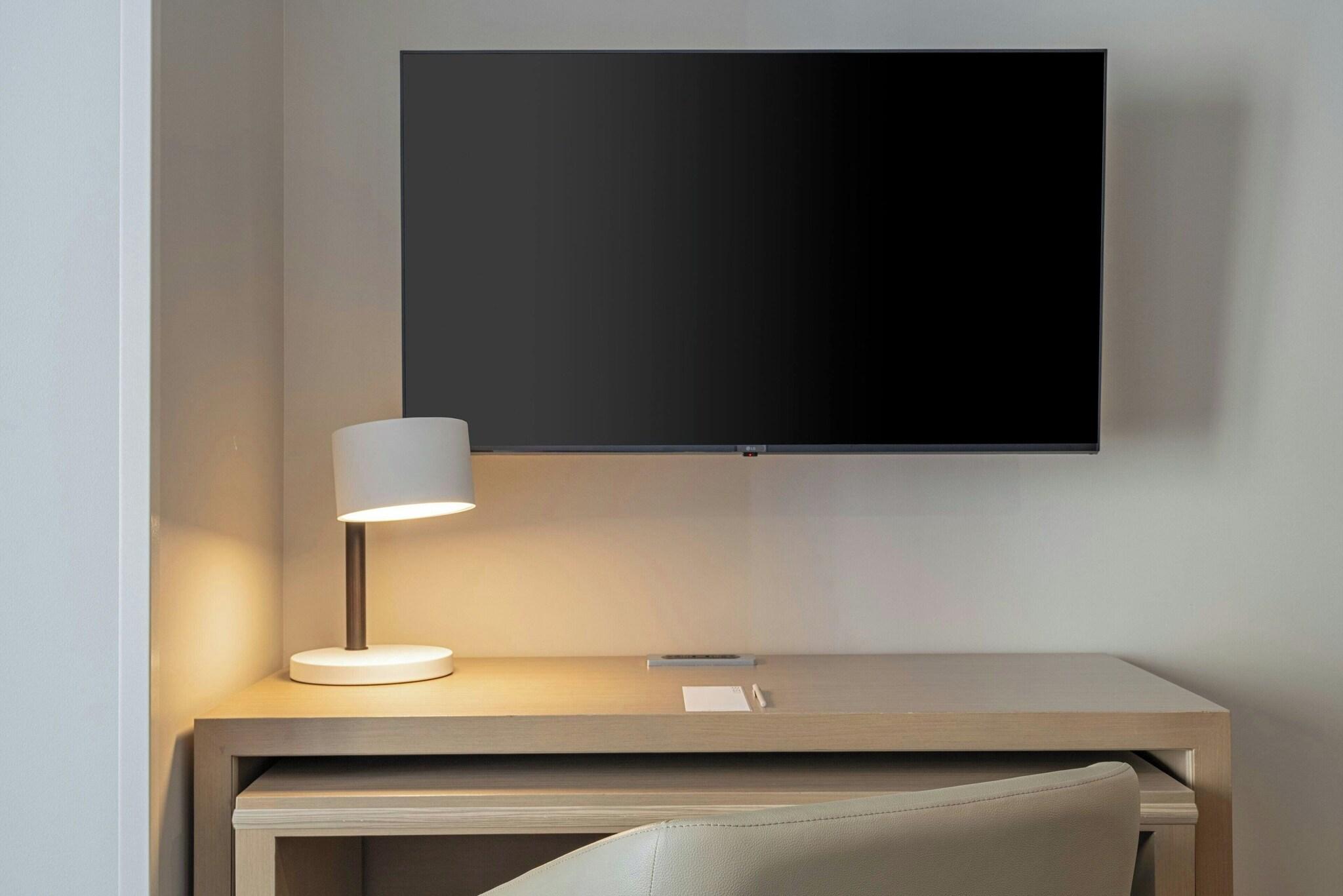 Studio Two Queen Beds