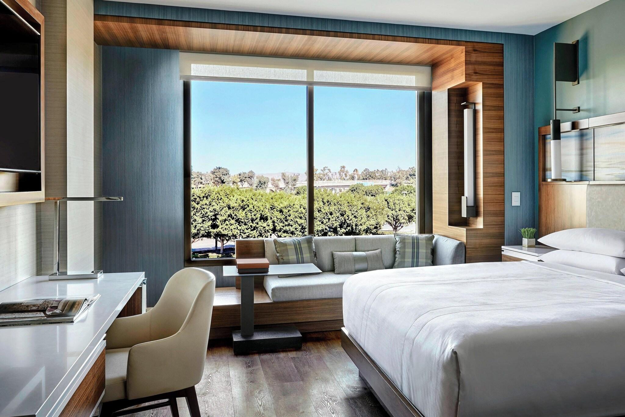 Suite Accessible Executive Room