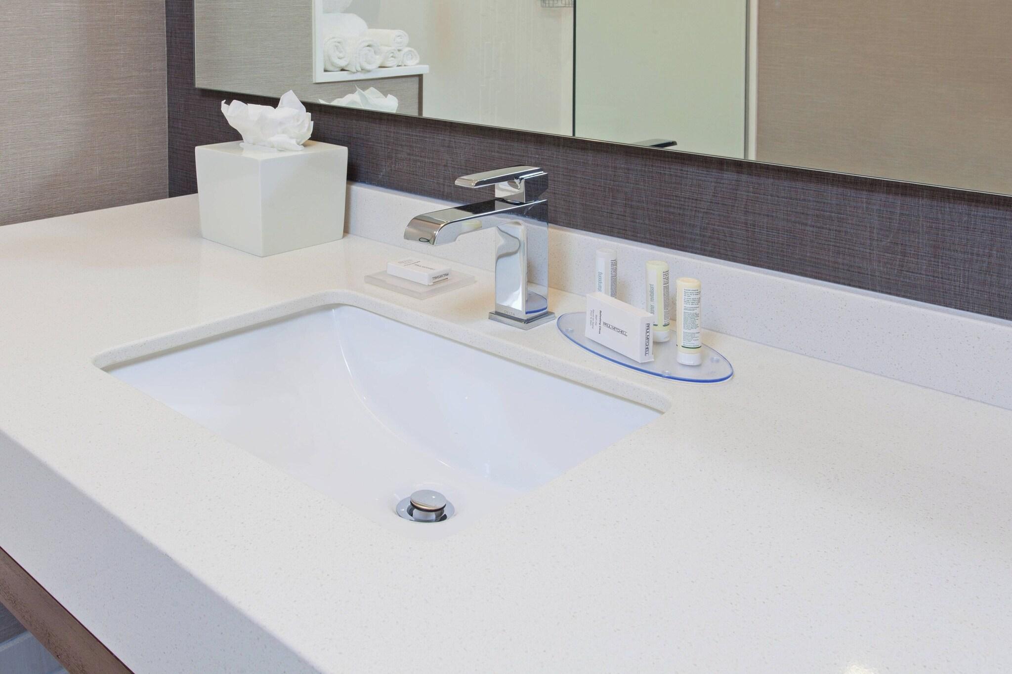 Studio King Size Bed