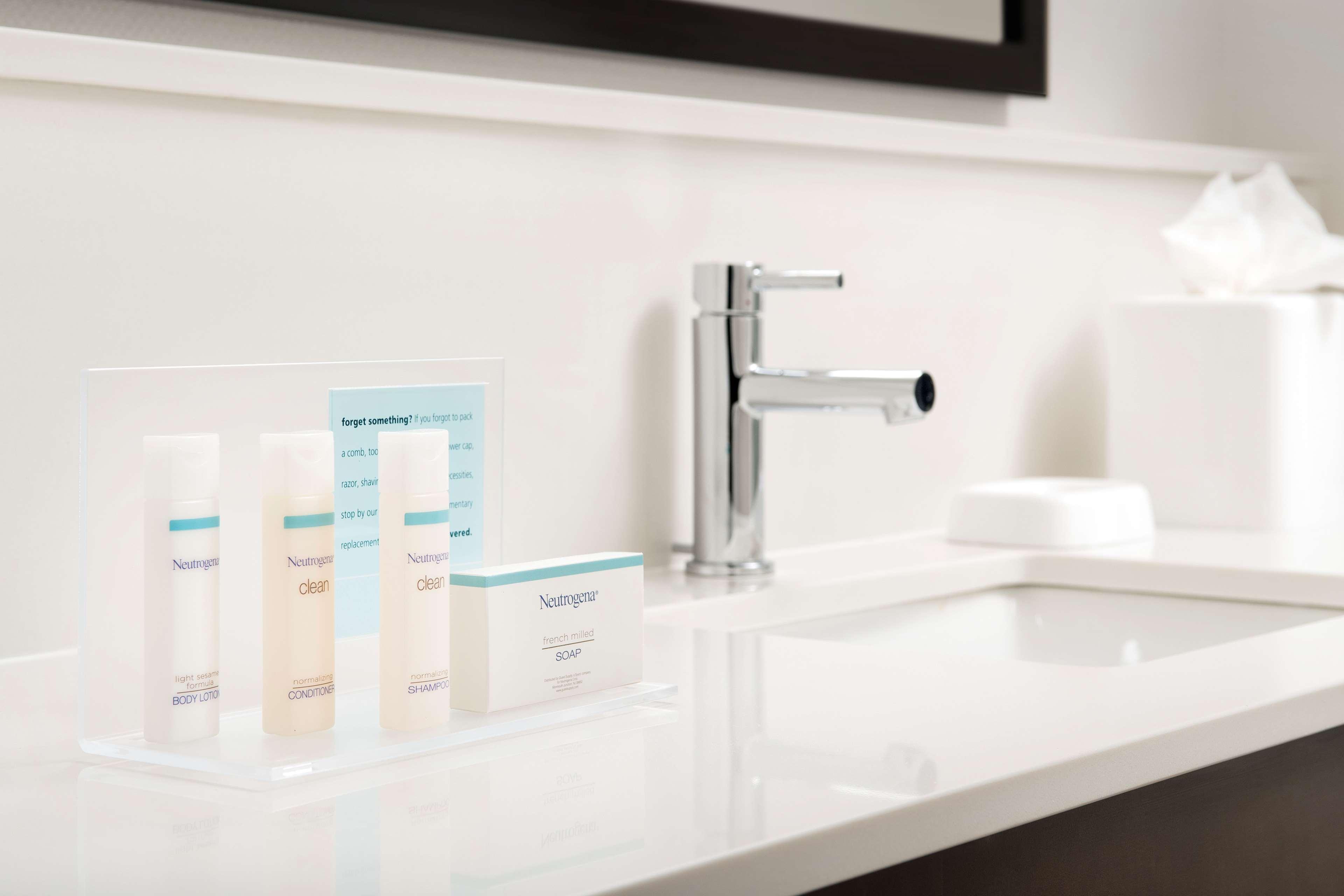 Double Two Queen Beds Non Smoking