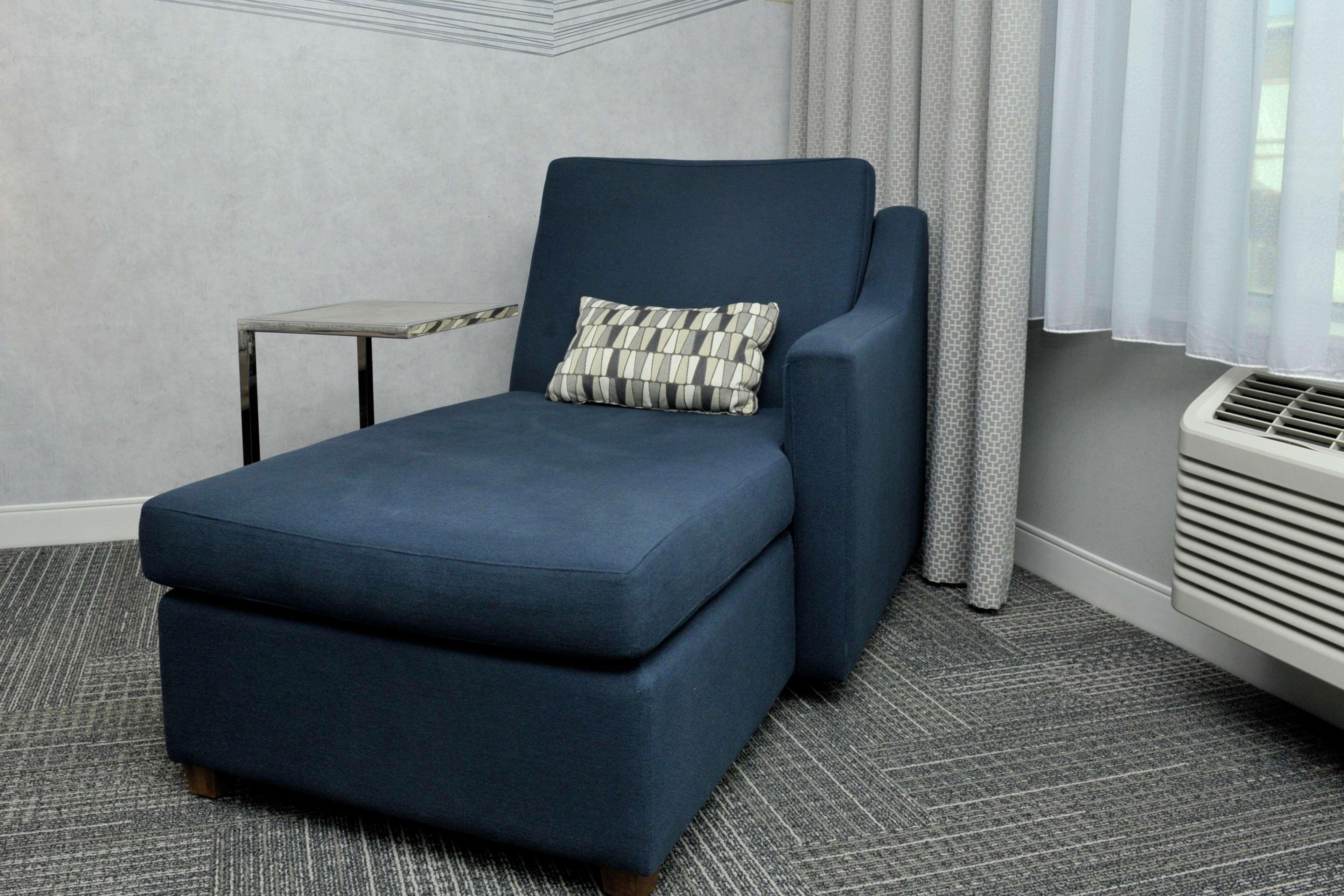 Room Accessible King Size Bed