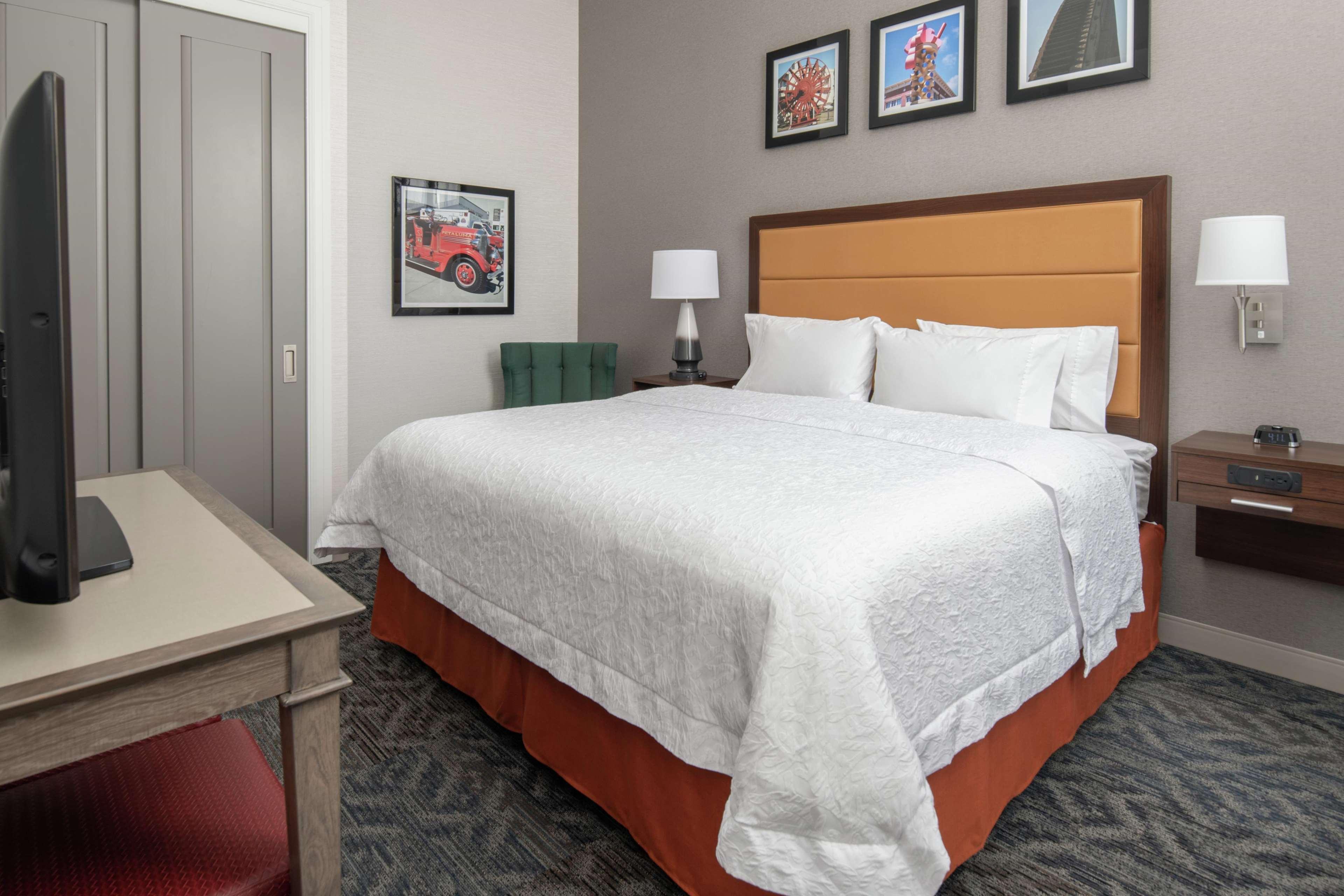 Studio King Size Bed