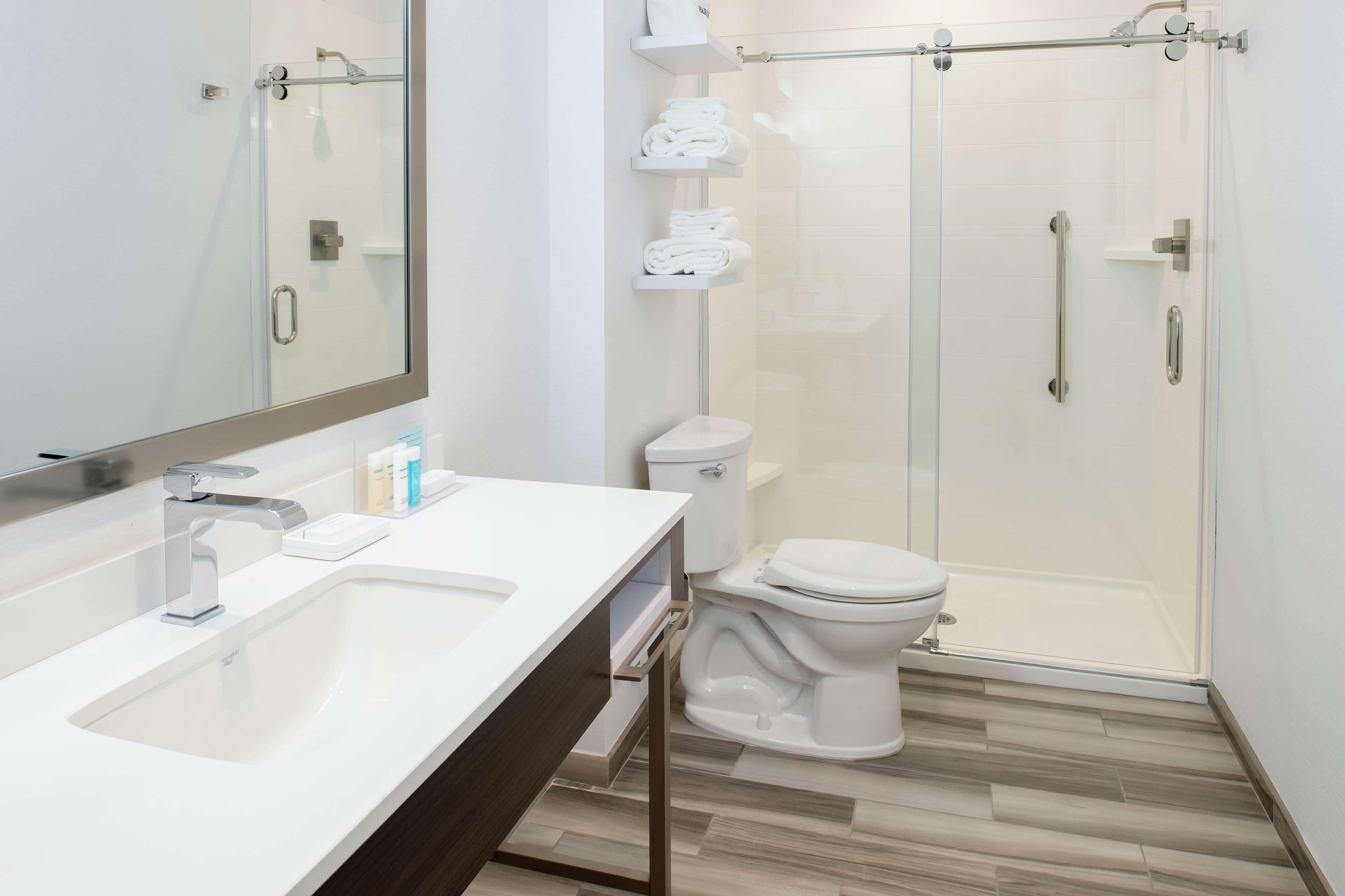 Studio King Size Bed