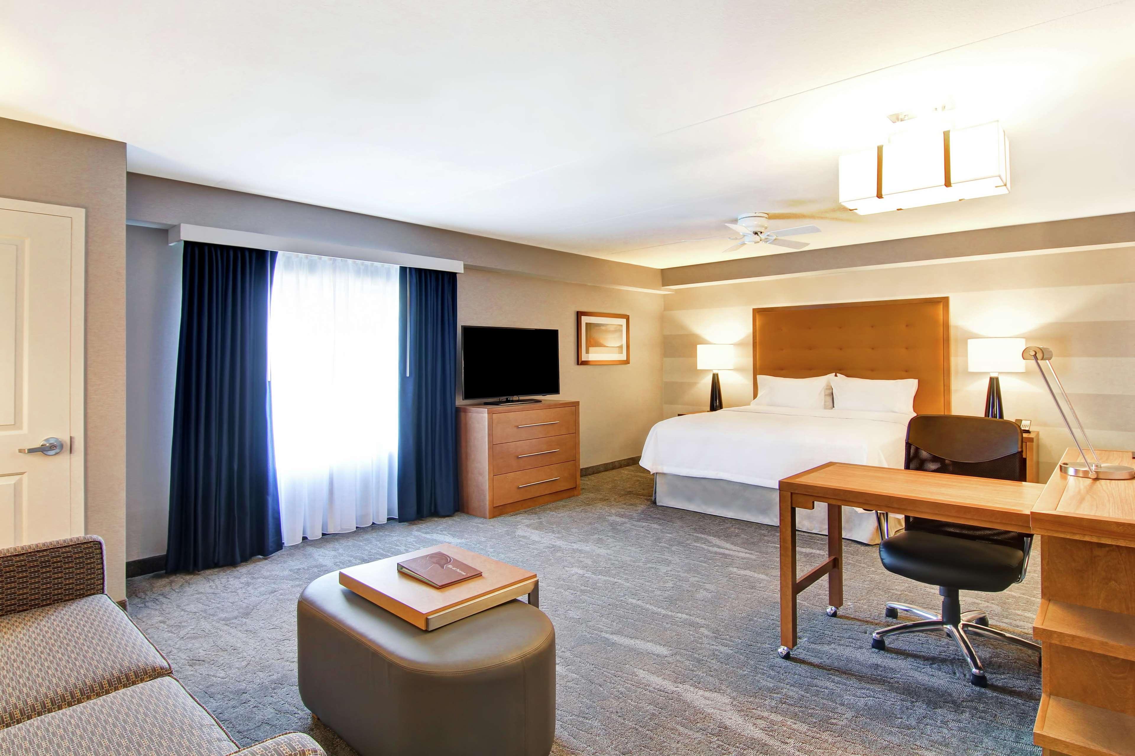 Studio King Bed Non Smoking