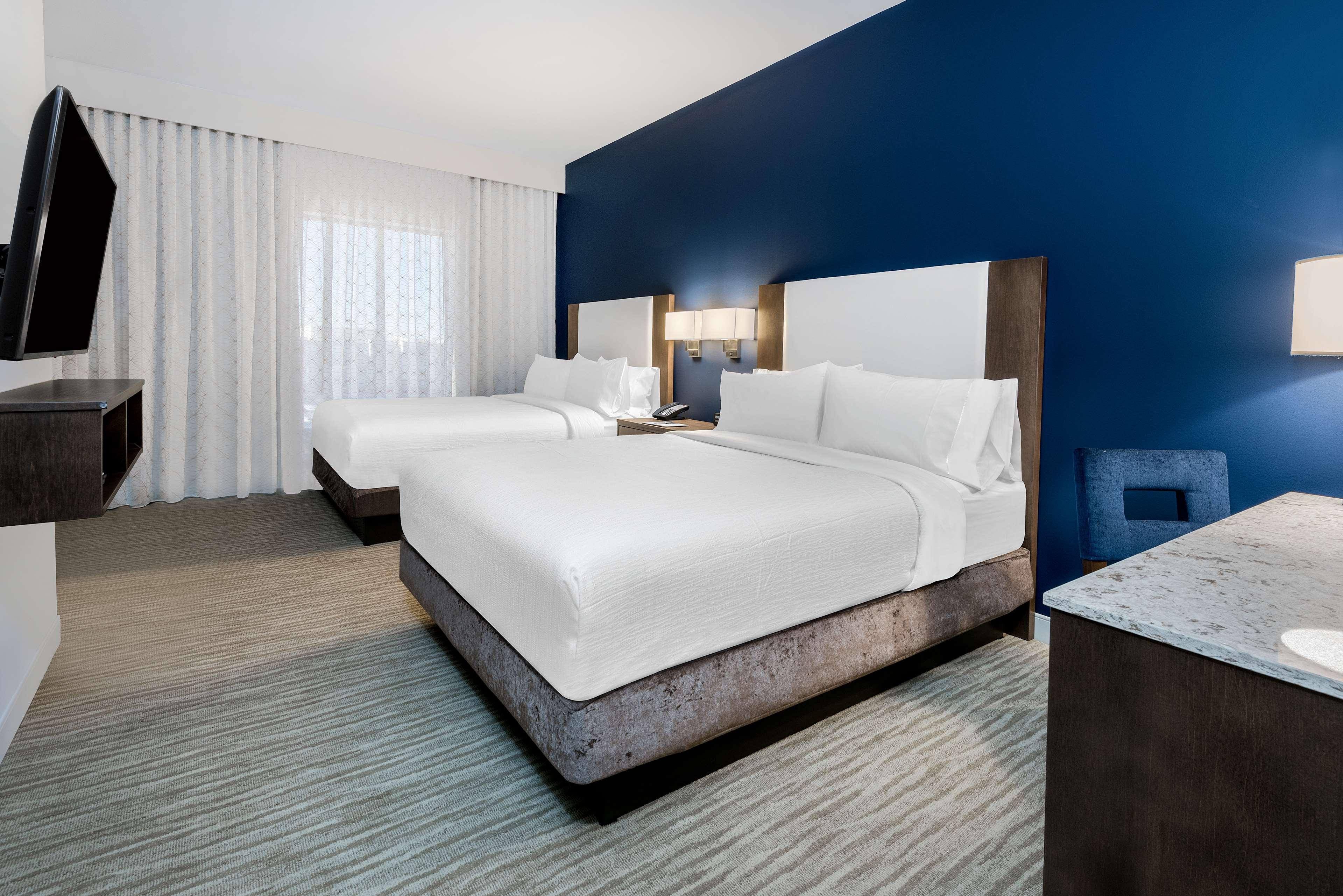 Suite Two Queen Beds