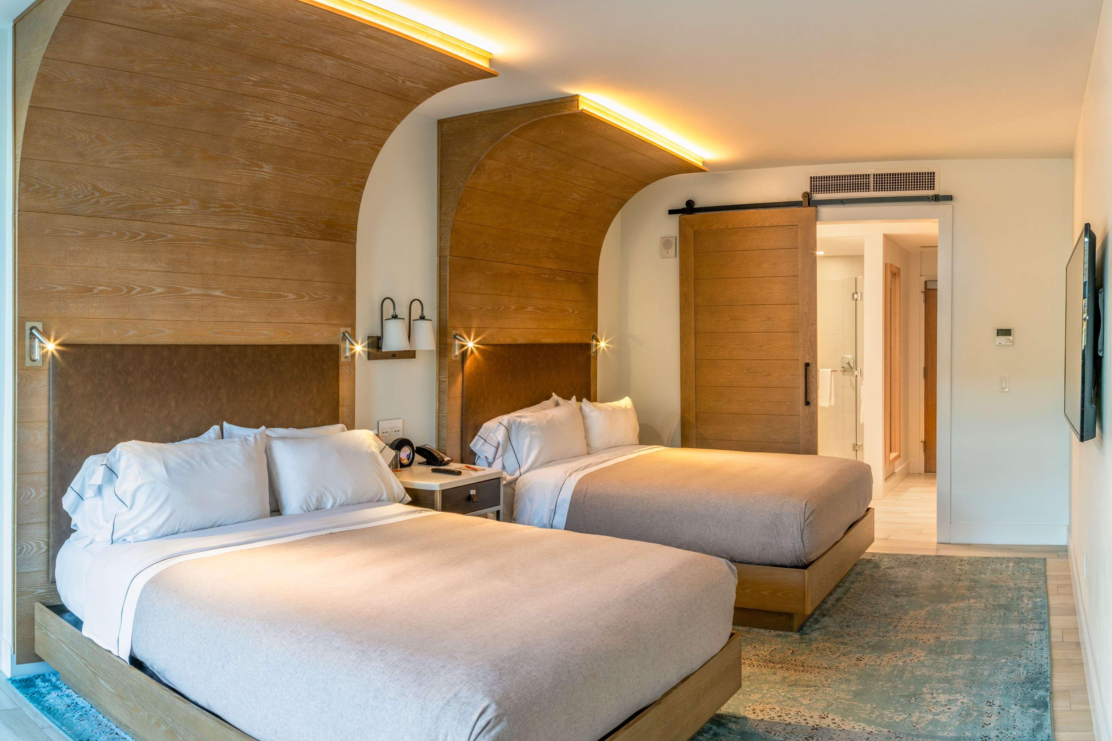 Double Two Queen Beds