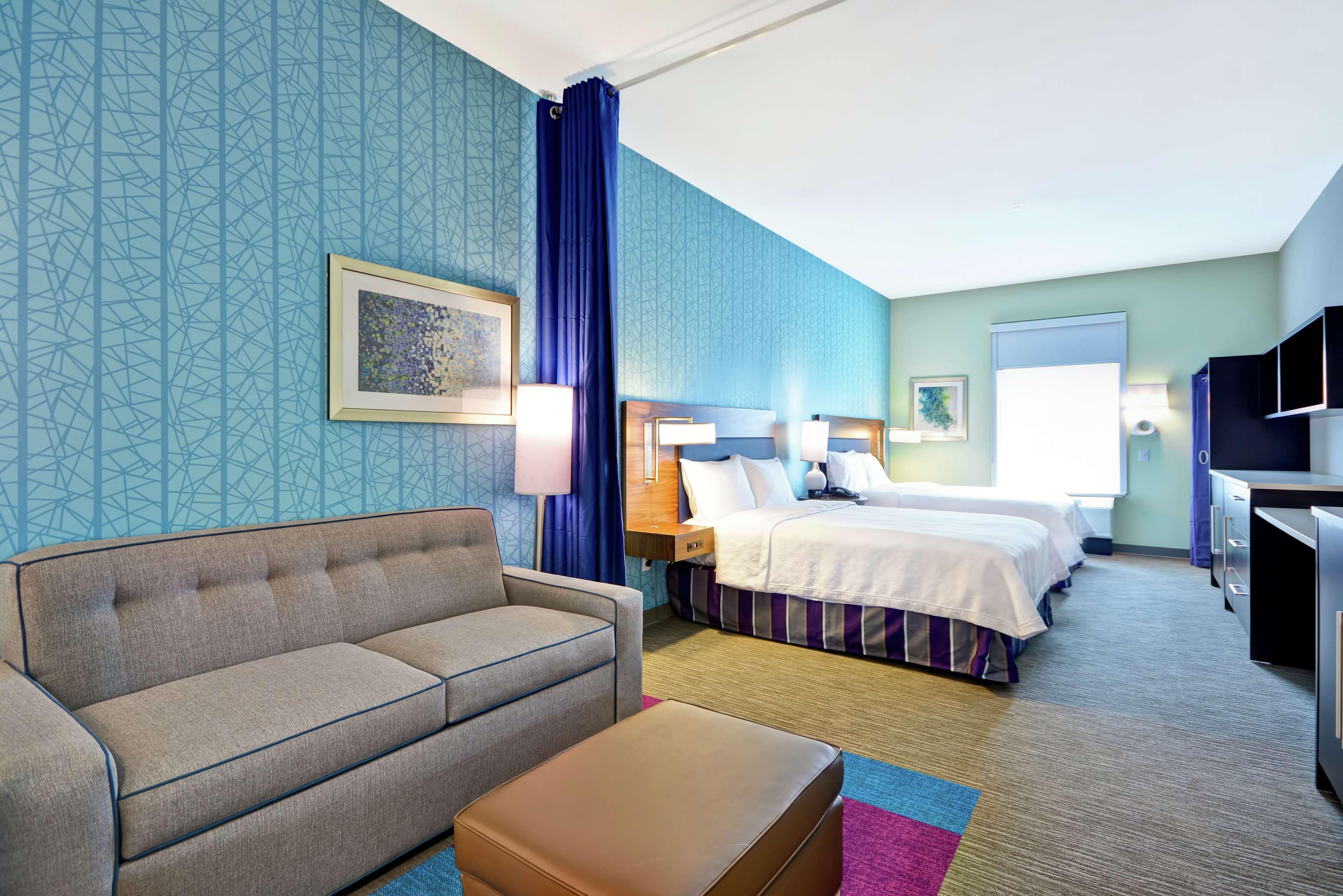 Suite Two Queen Beds Non Smoking