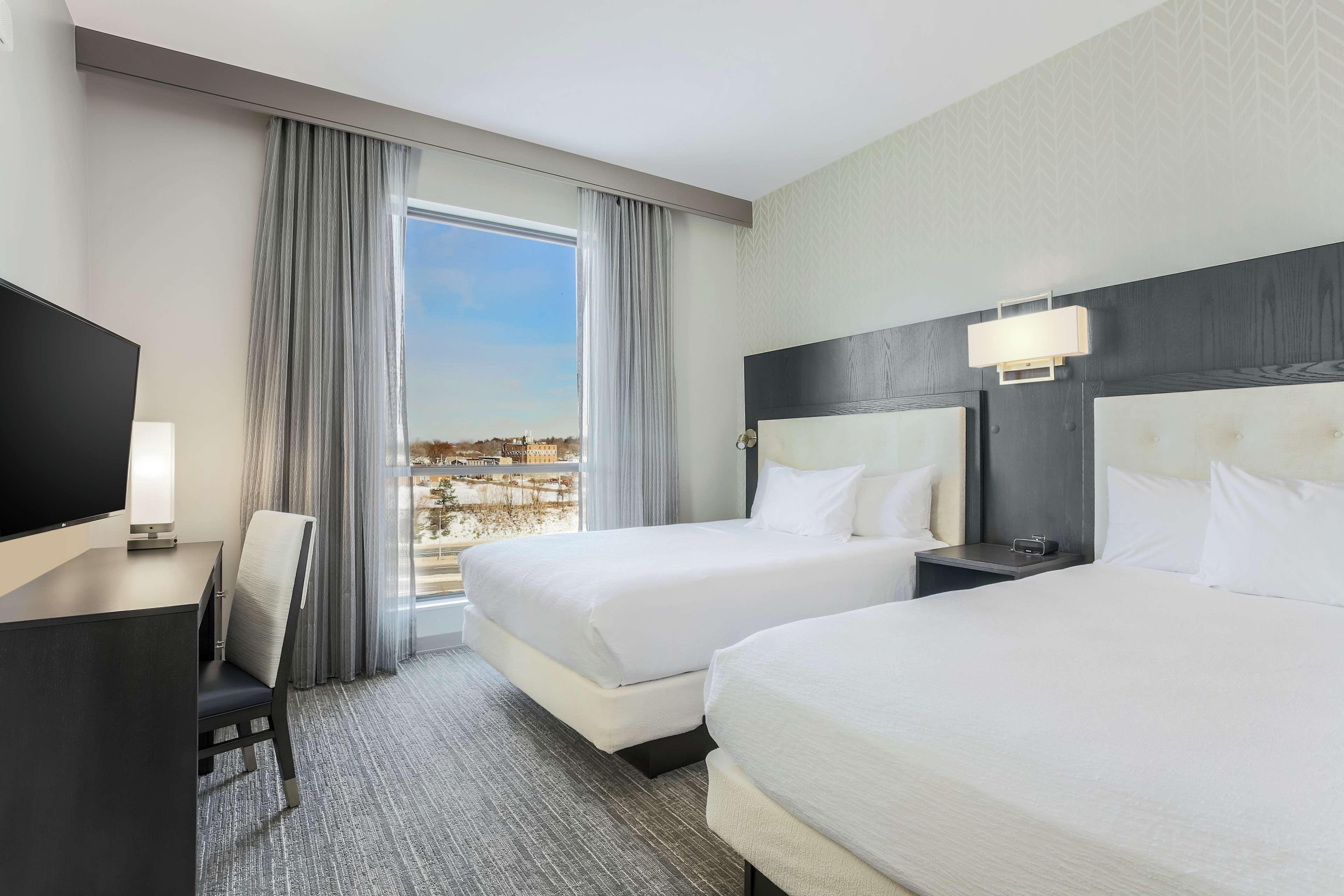 Suite Two Queen Beds