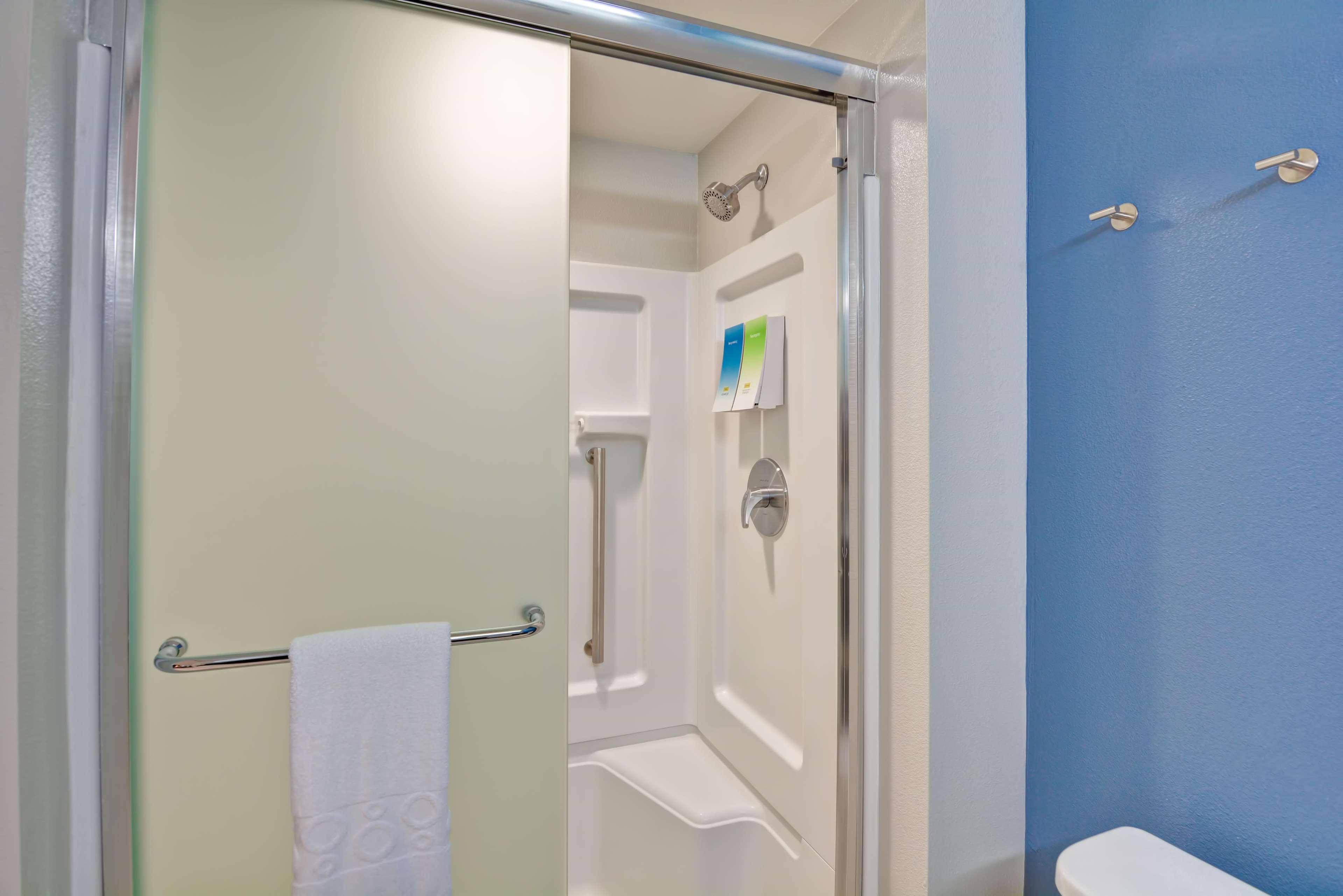 Studio King Size Bed