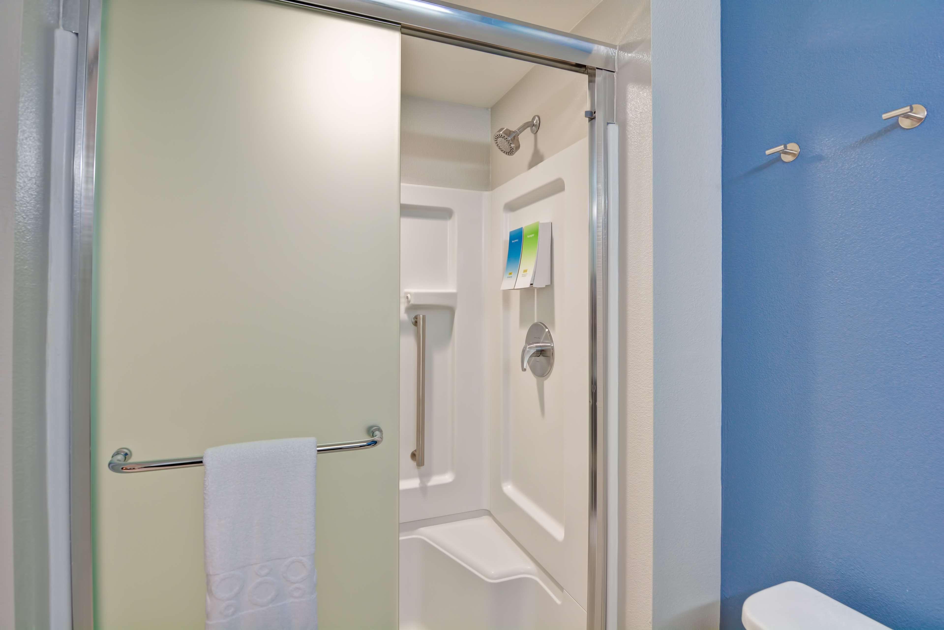 Studio King Size Bed