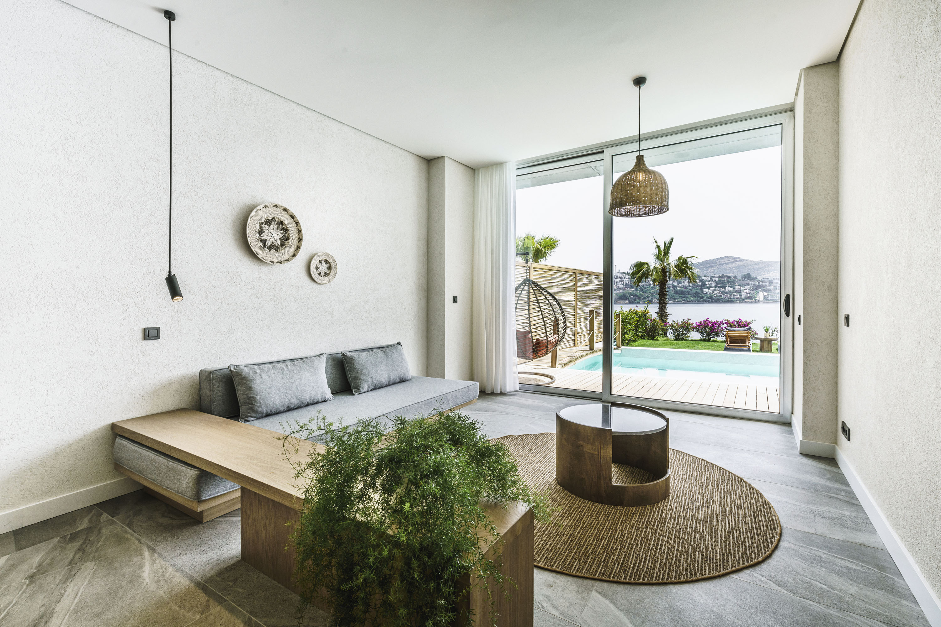 Suite Three Bedrooms Three Bathrooms