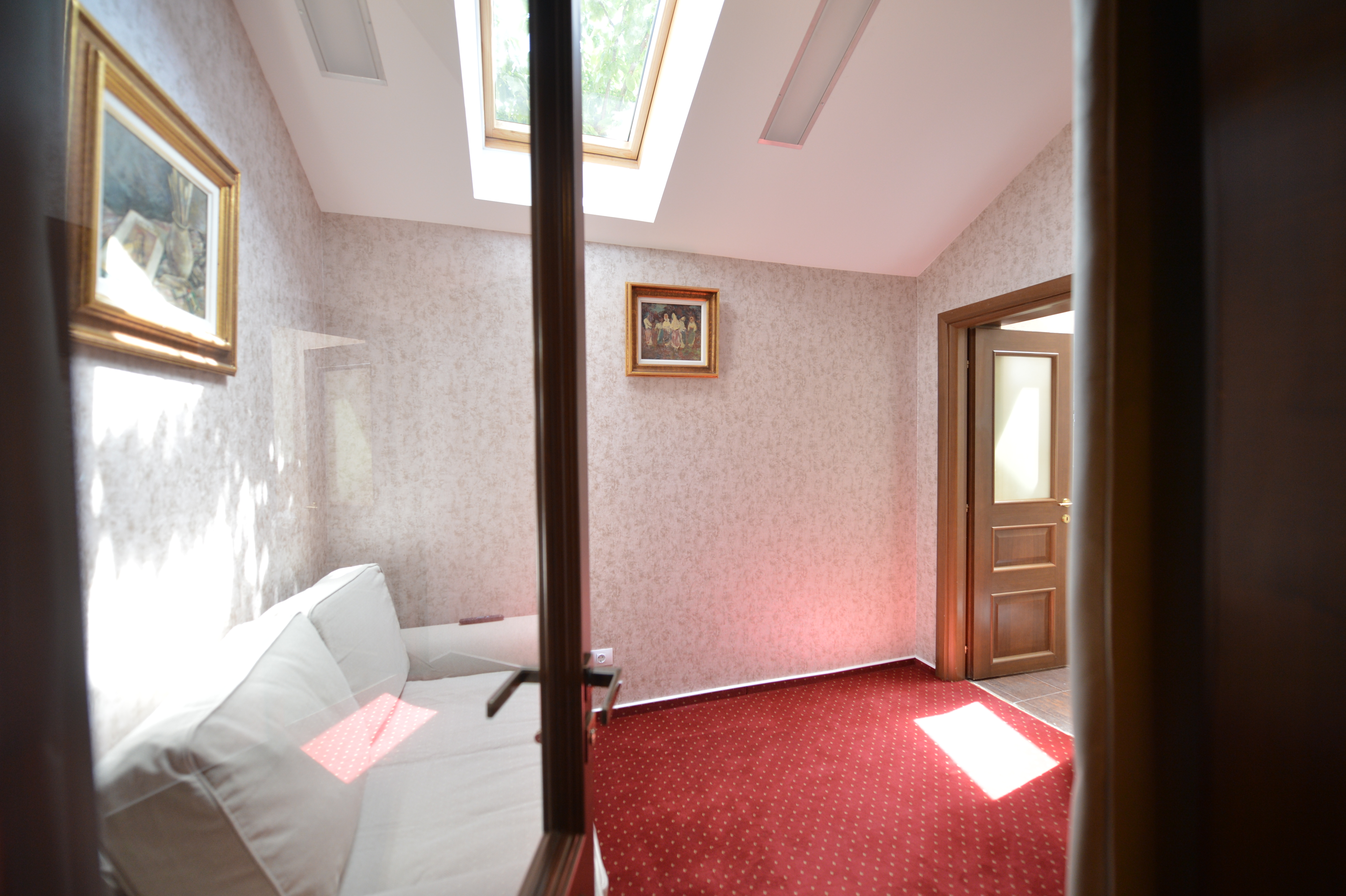 Suite Deluxe King Bed