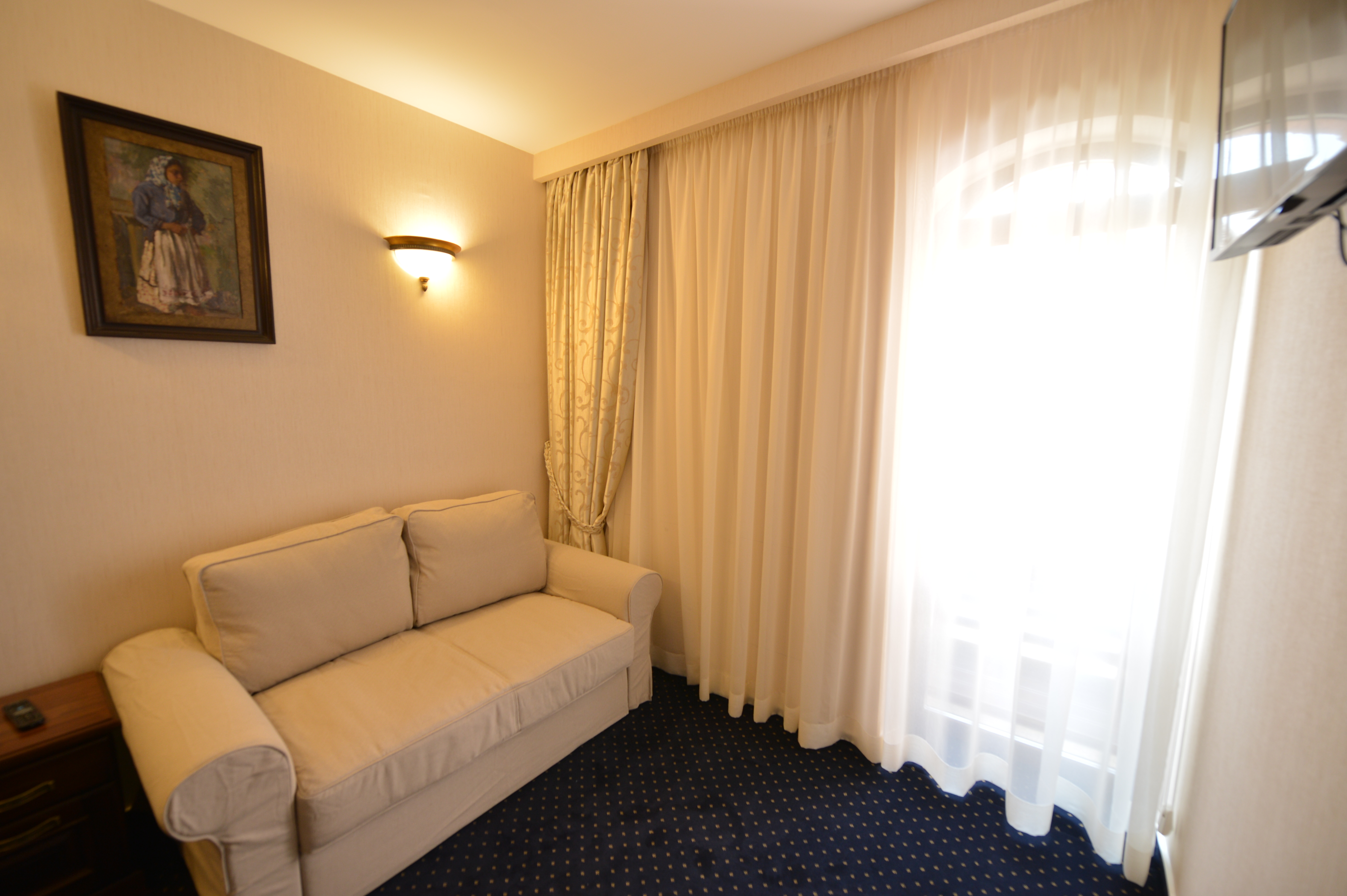 Suite Deluxe King Bed